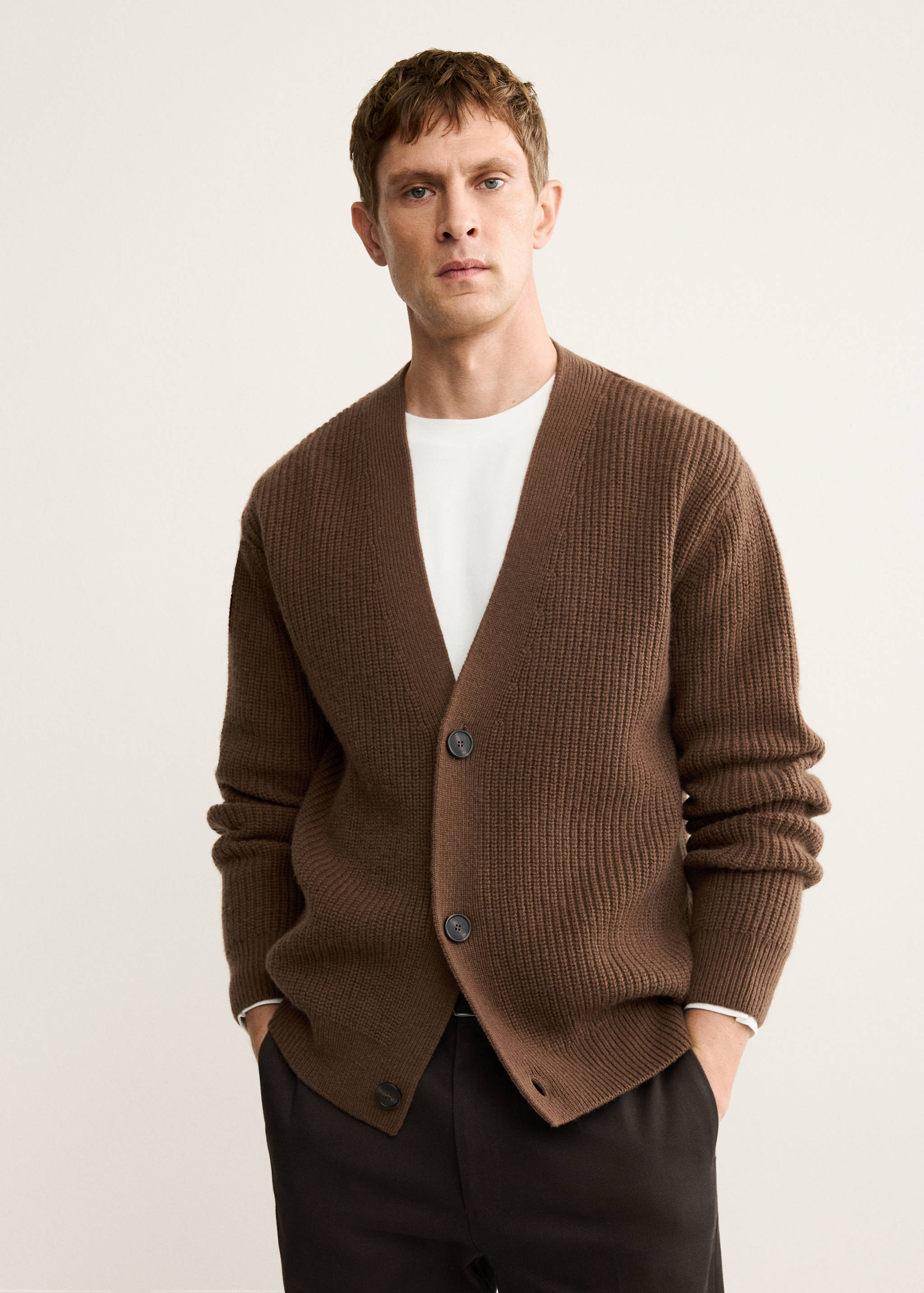 100% wool cardigan with buttons - Medium plane