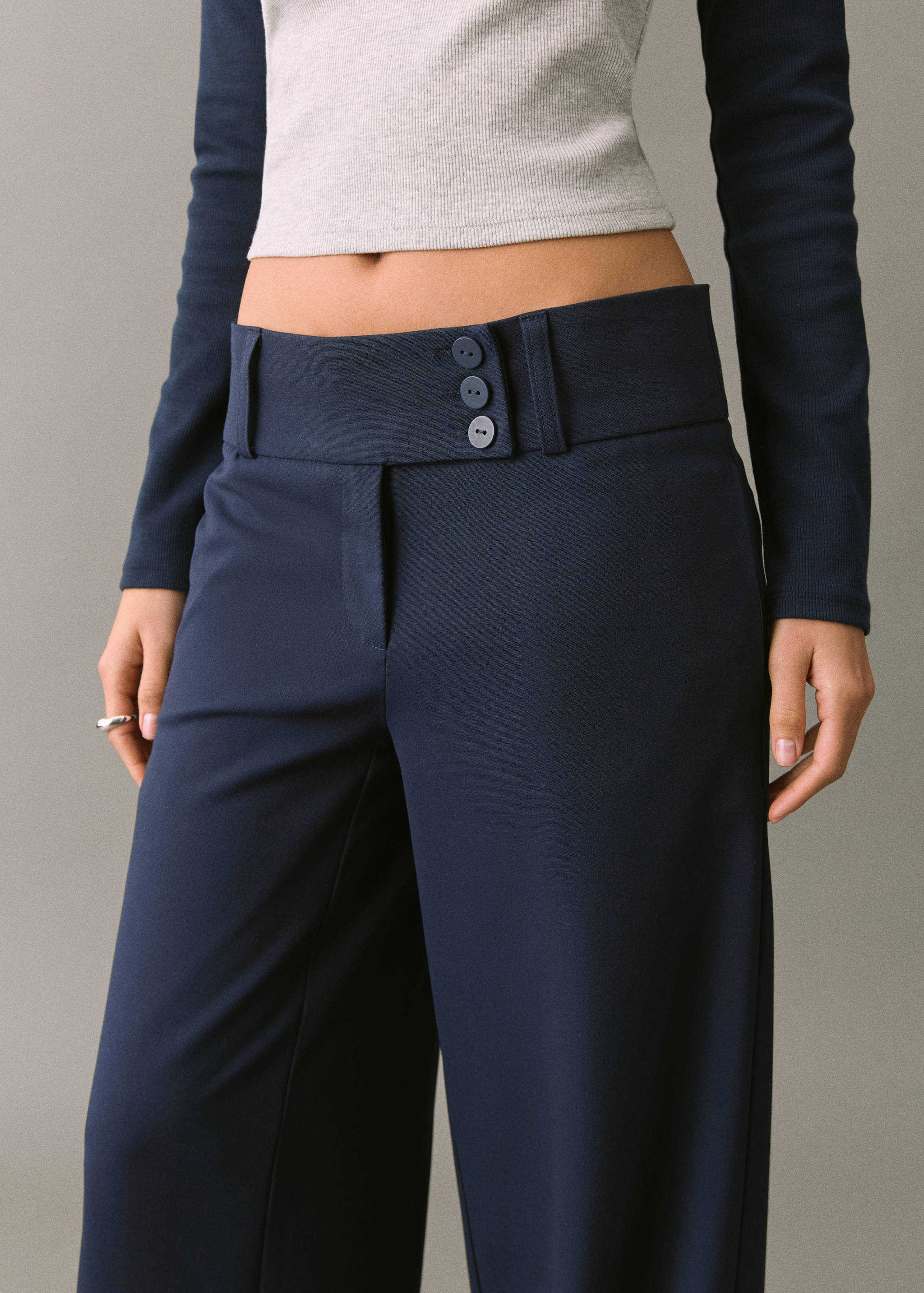 Straight trousers - Details of the article 1