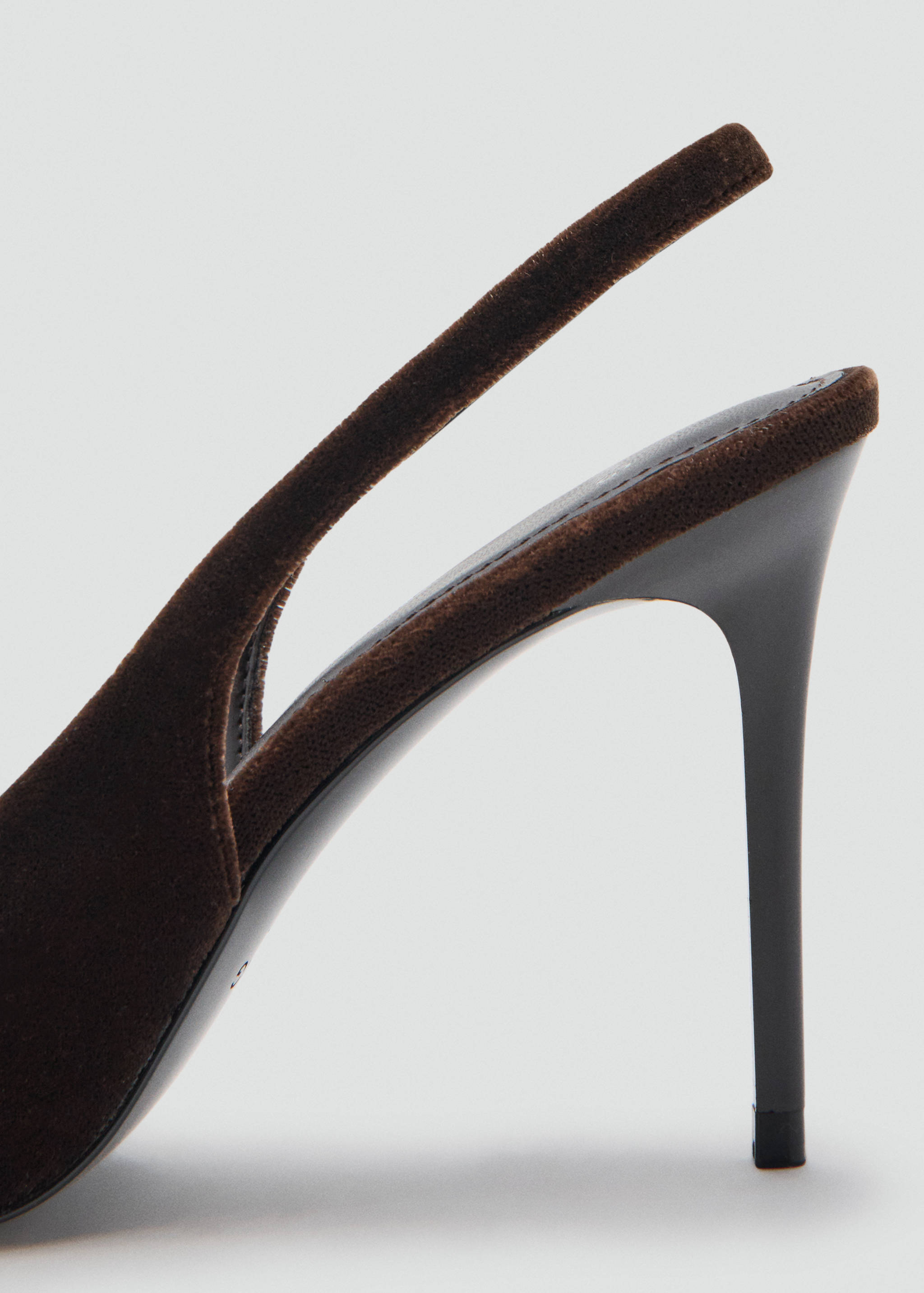 Velvet heeled shoes - Details of the article 2