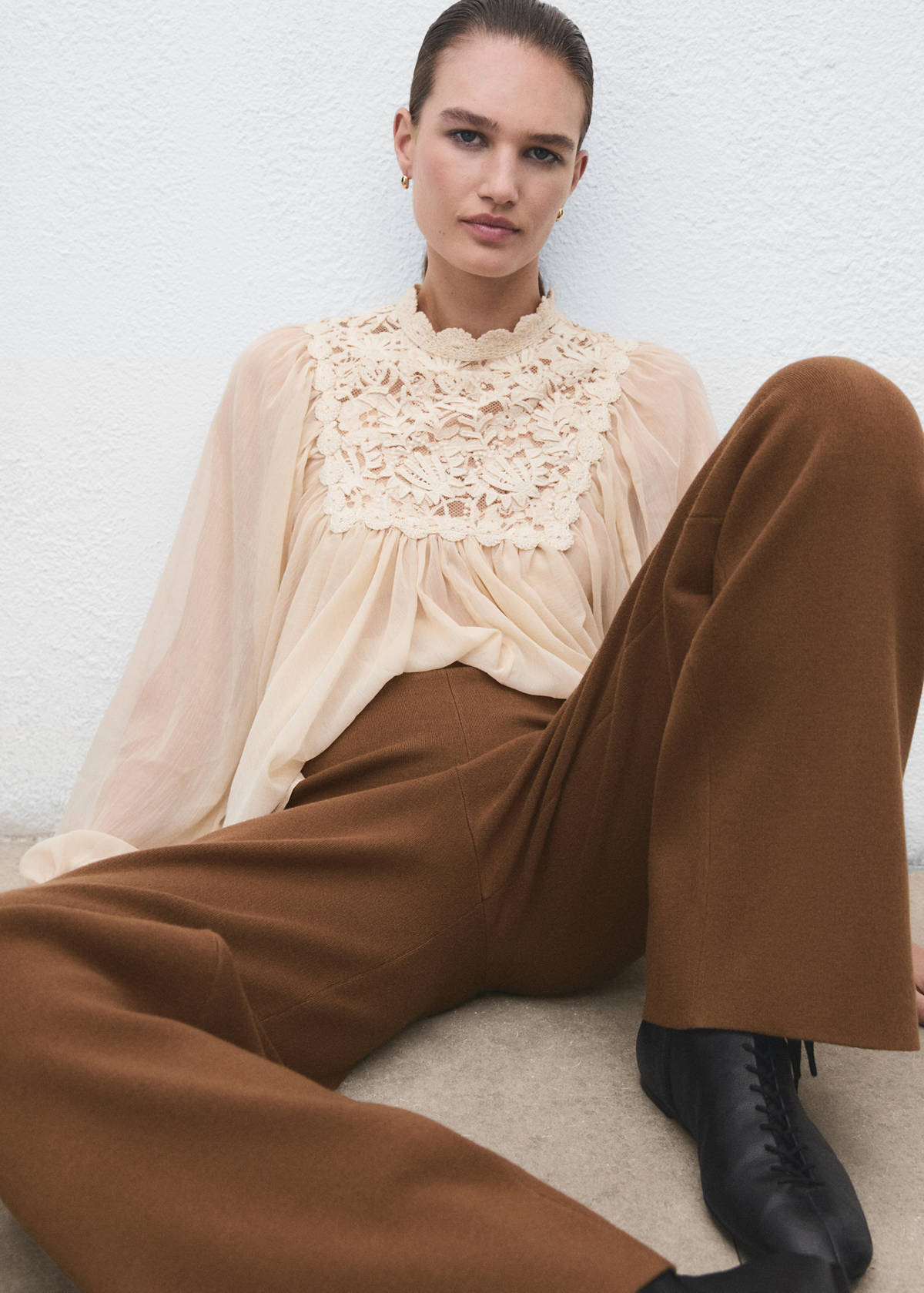 Straight knitted trousers — Caramel