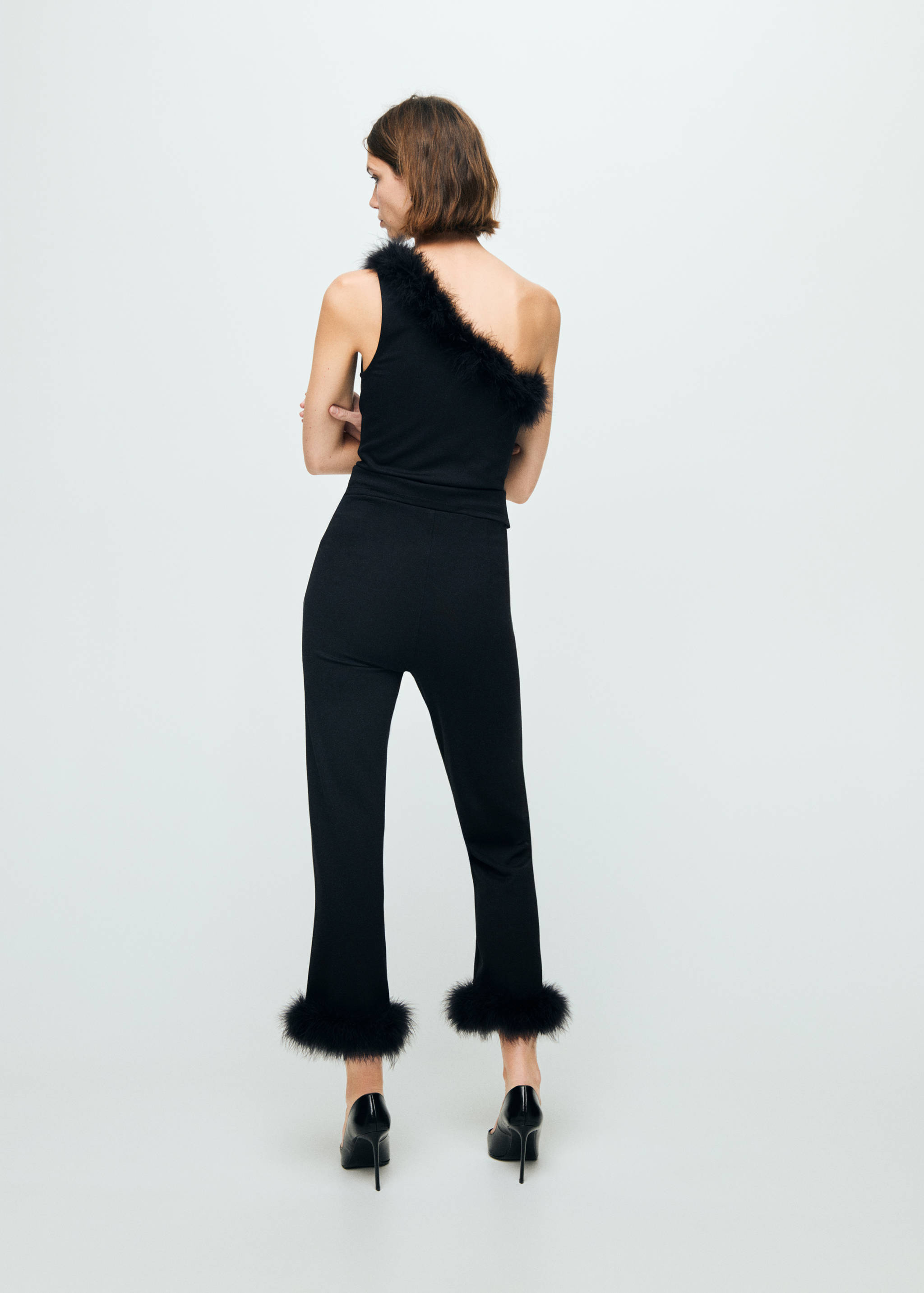 Fine-knit feather capri trousers - Reverse of the article