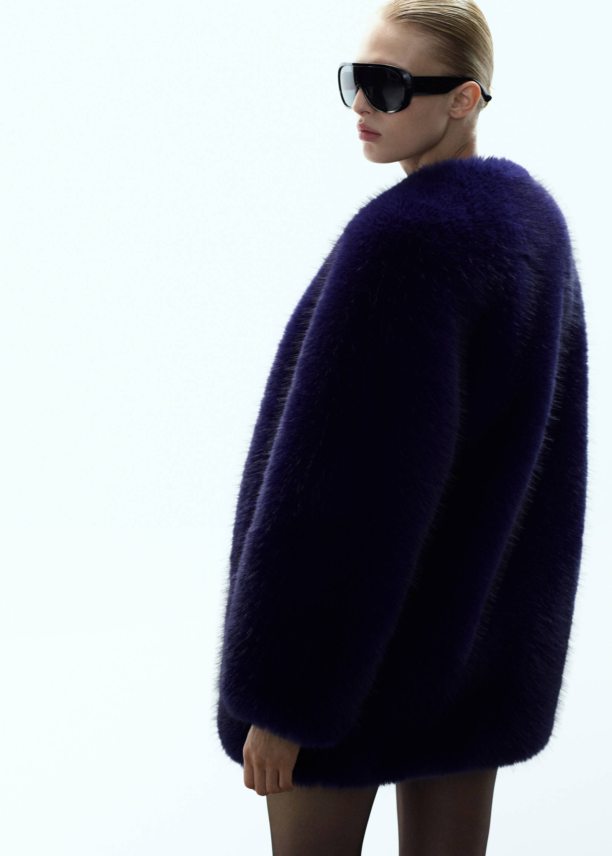 Manteau fausse fourrure - Verso de l’article