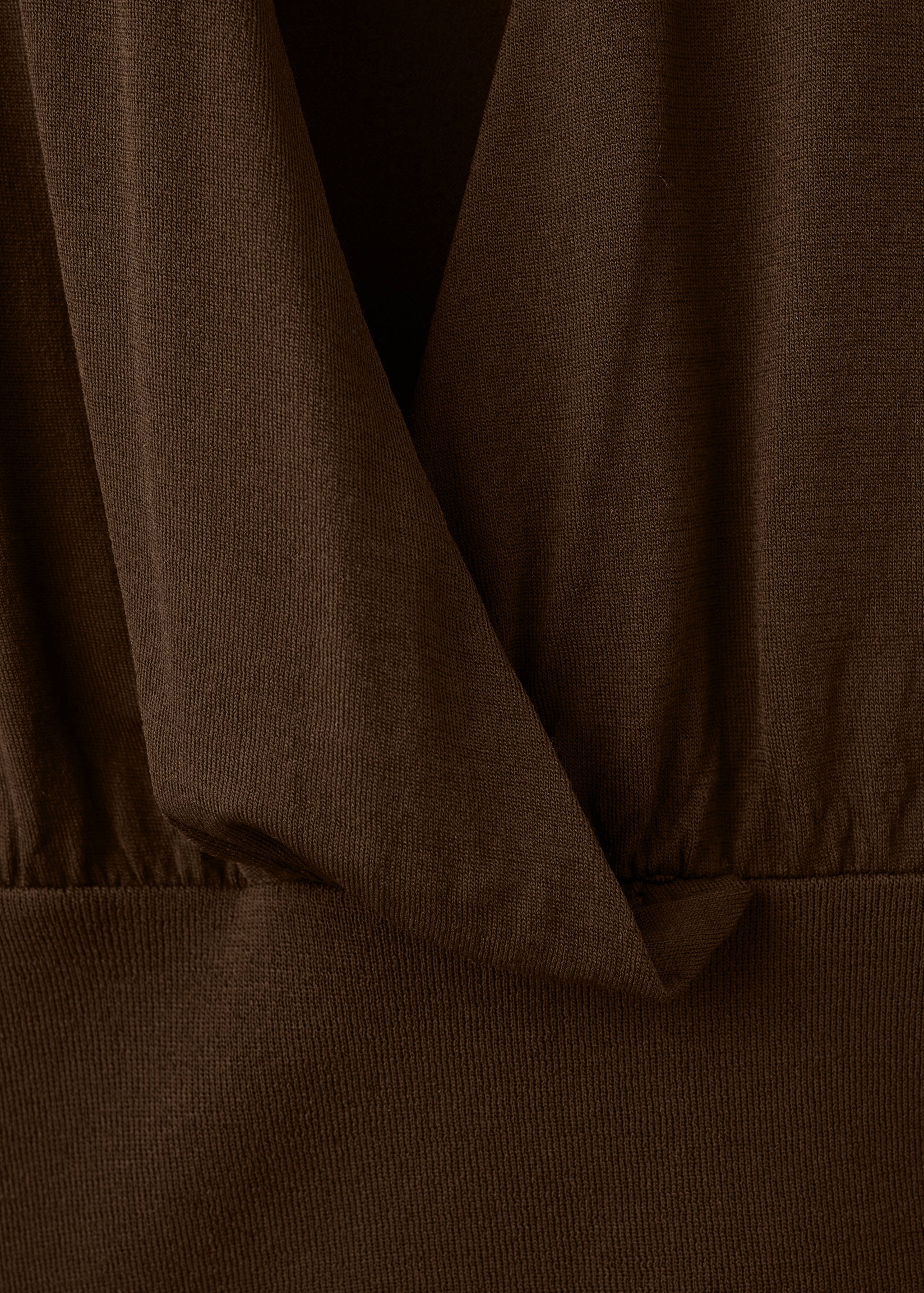 Gebreide top met V-hals - Detail van het artikel 8