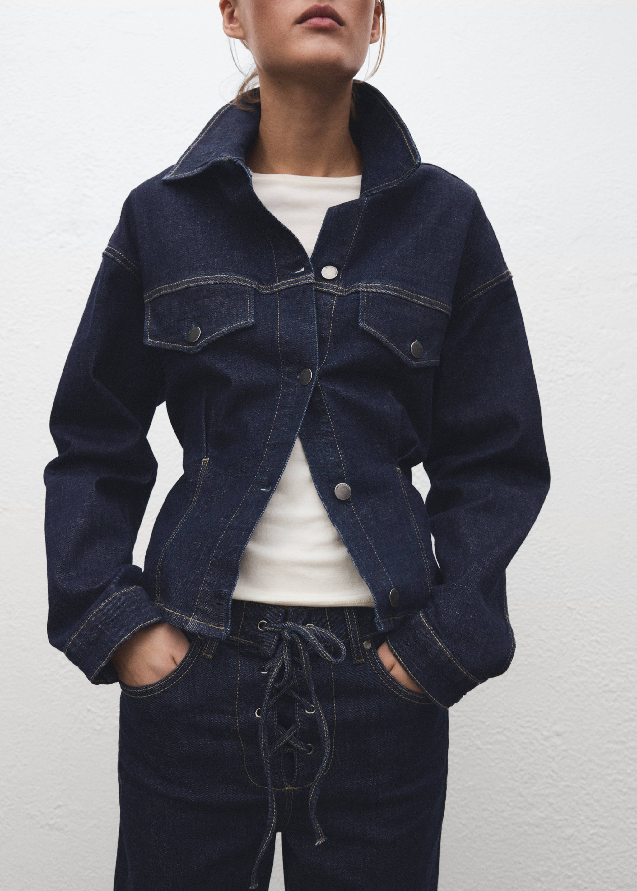 Flared jeans with drawstrings - Details of the article 6