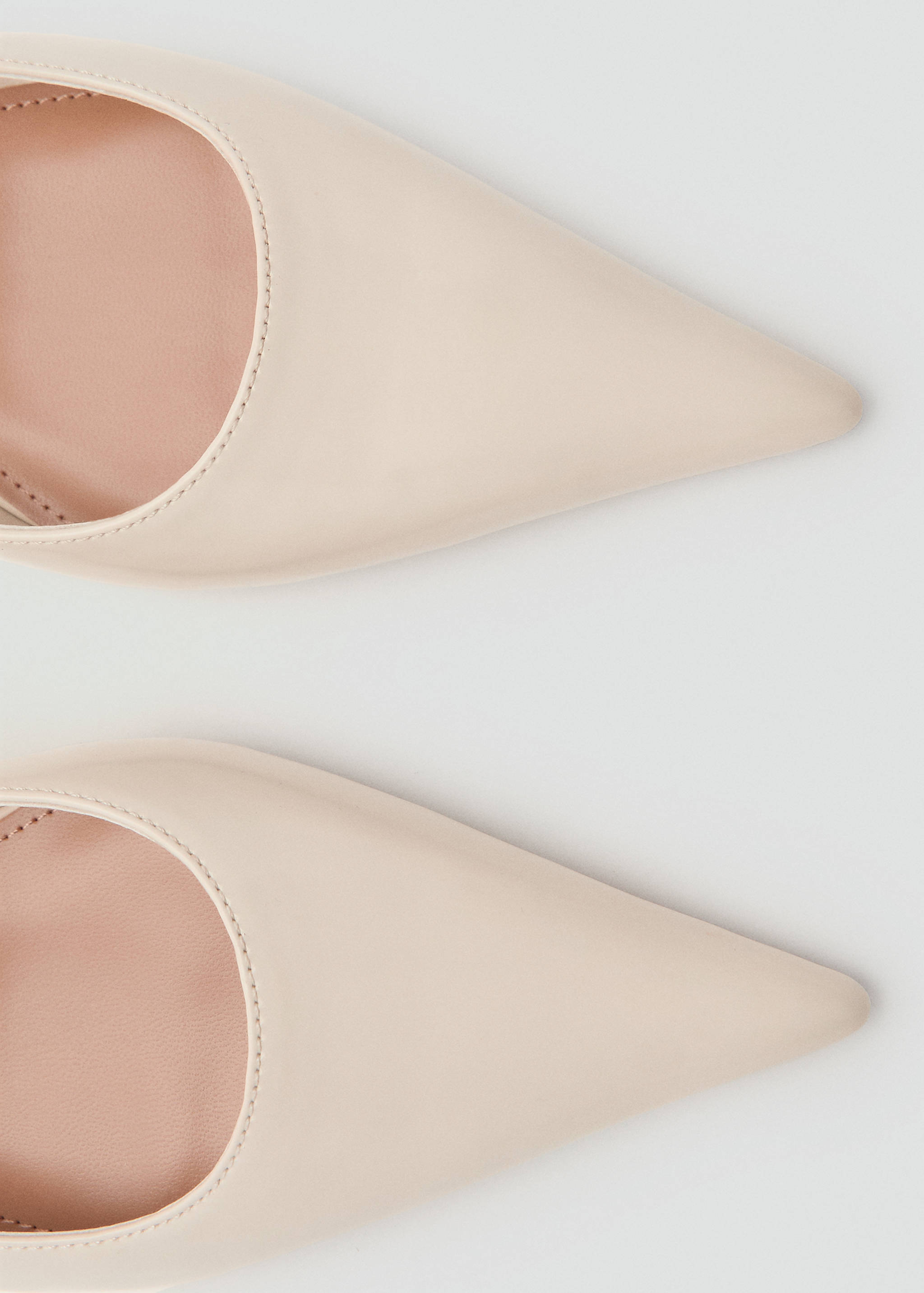 Kitten-heel pointed shoes - Details of the article 2