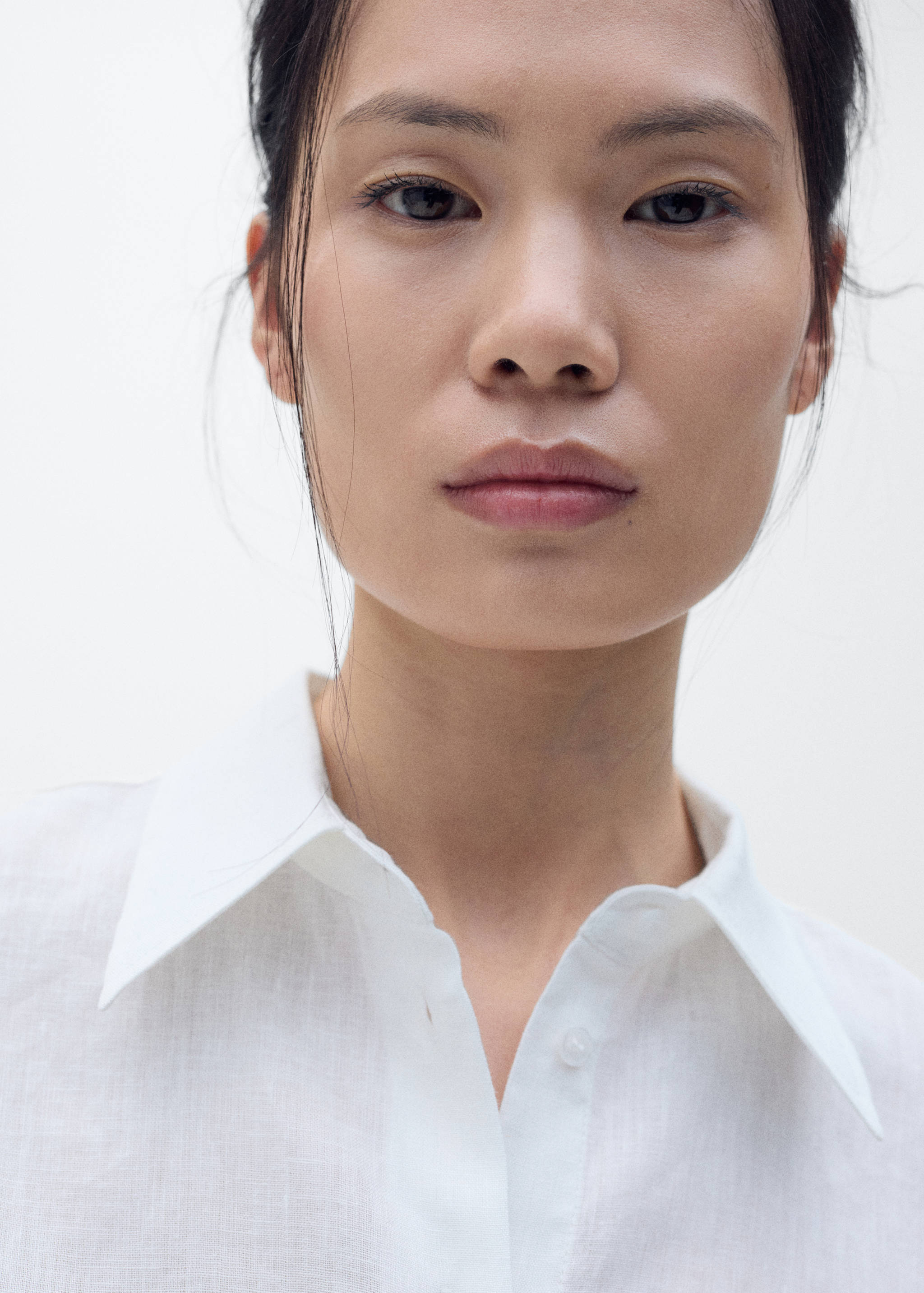 Camisa de linho com manga curta - Pormenor do artigo 1