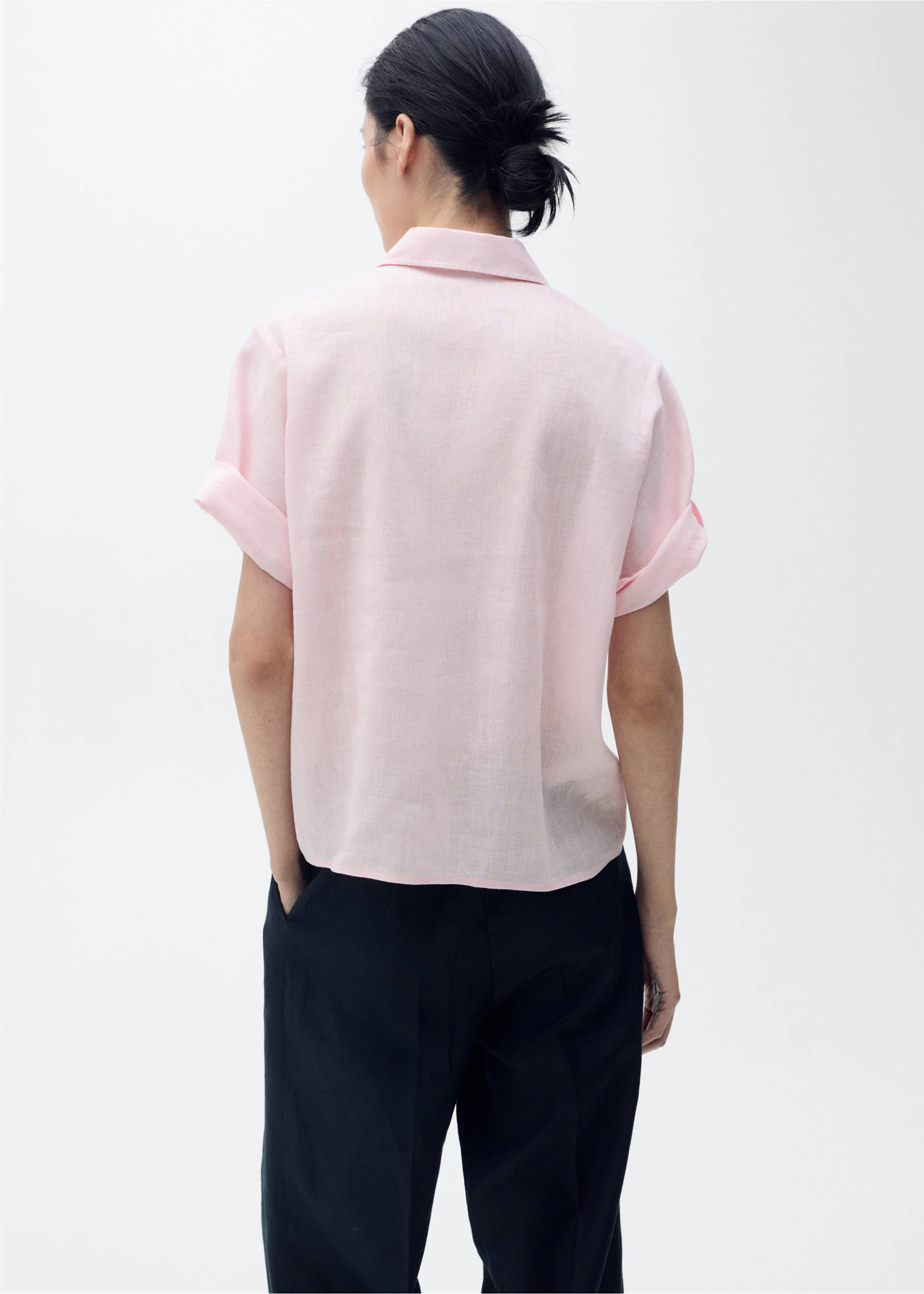 Chemise lin manches courtes - Verso de l’article, Rose clair. Ref: 17081133-00.