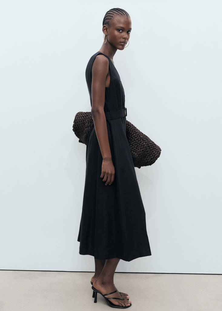 Flared linen dress with belt — Black