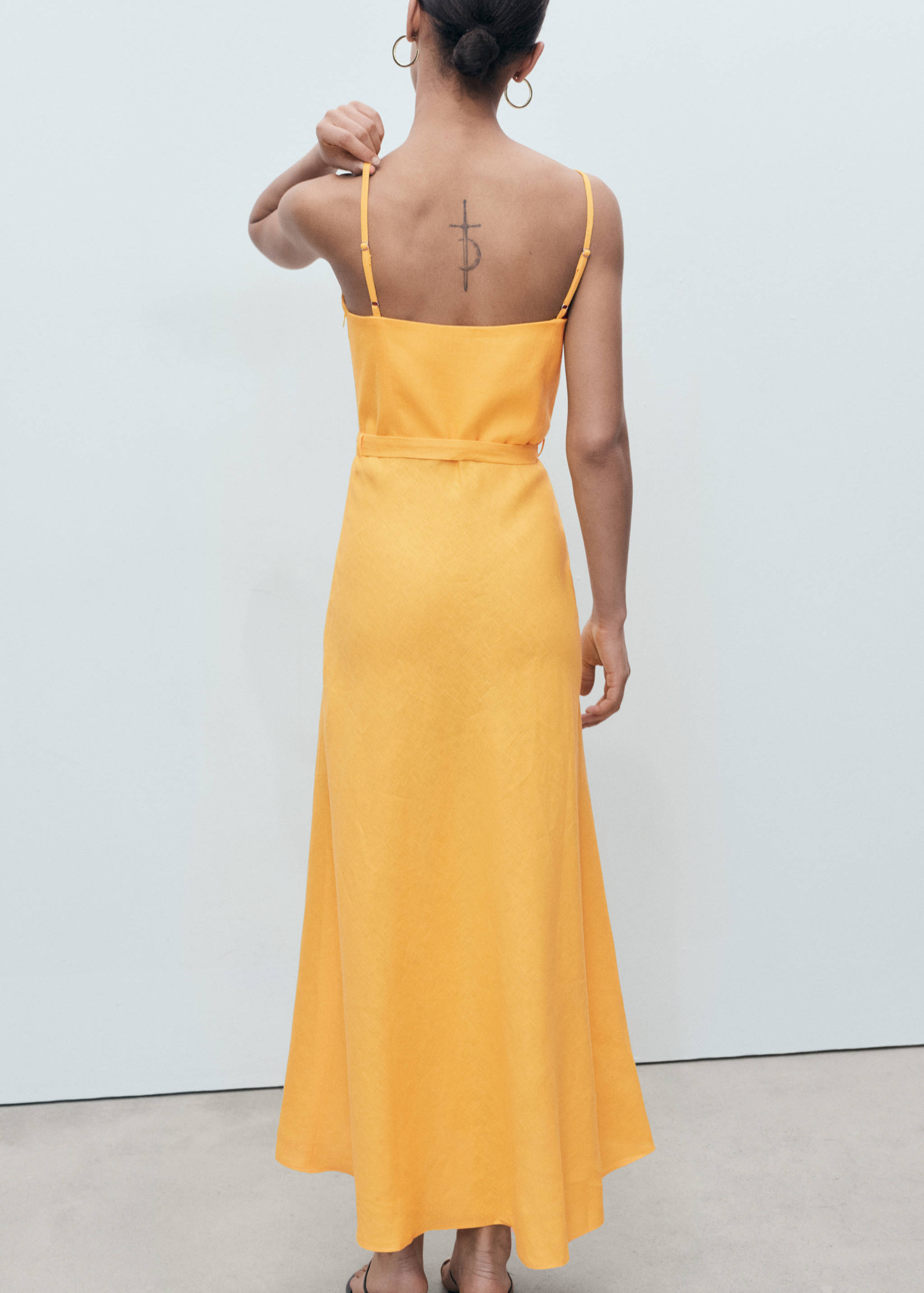 Лляна сукня з бантом - Зворотна сторона товару