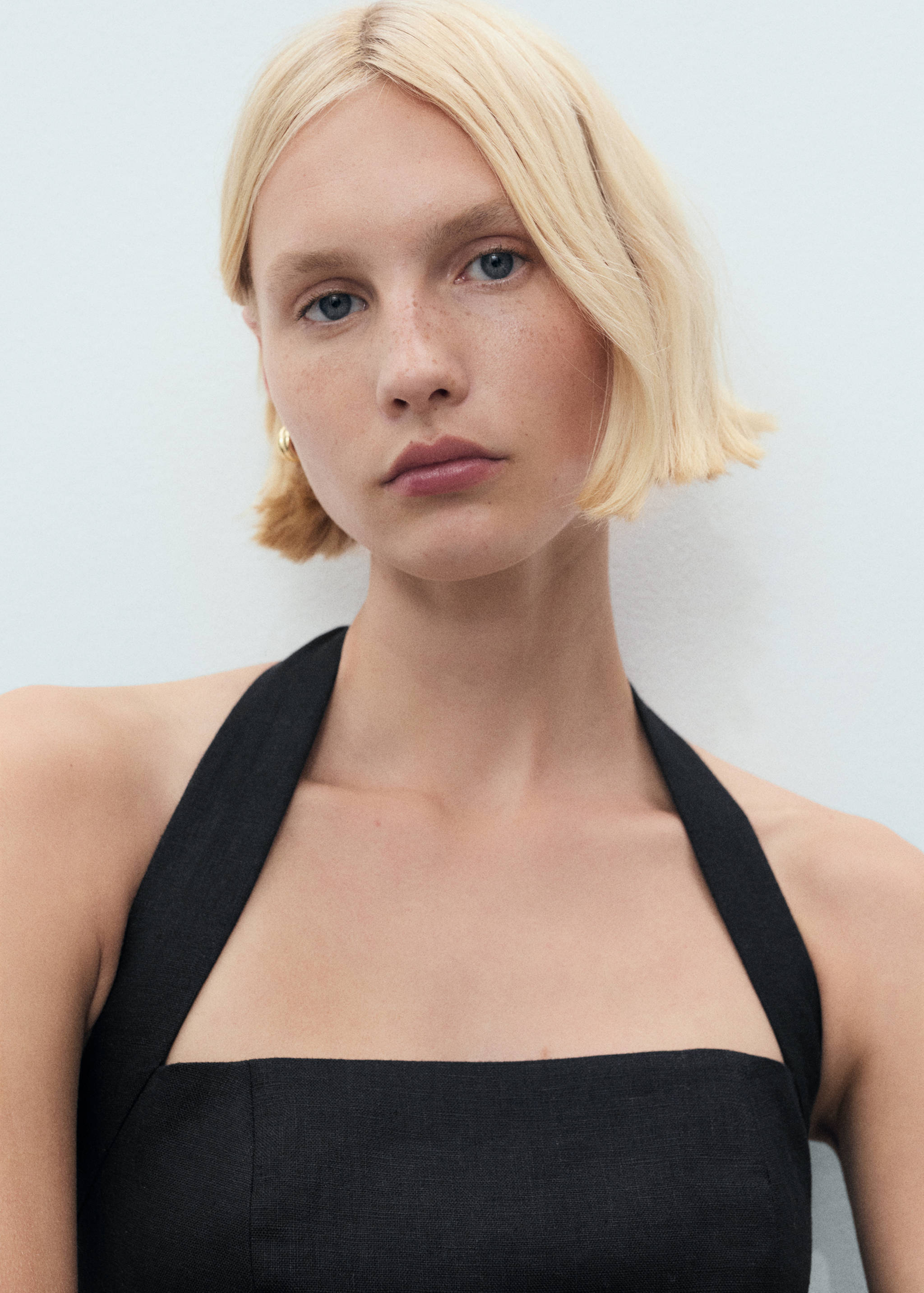 Linen halter jumpsuit - Details of the article 1