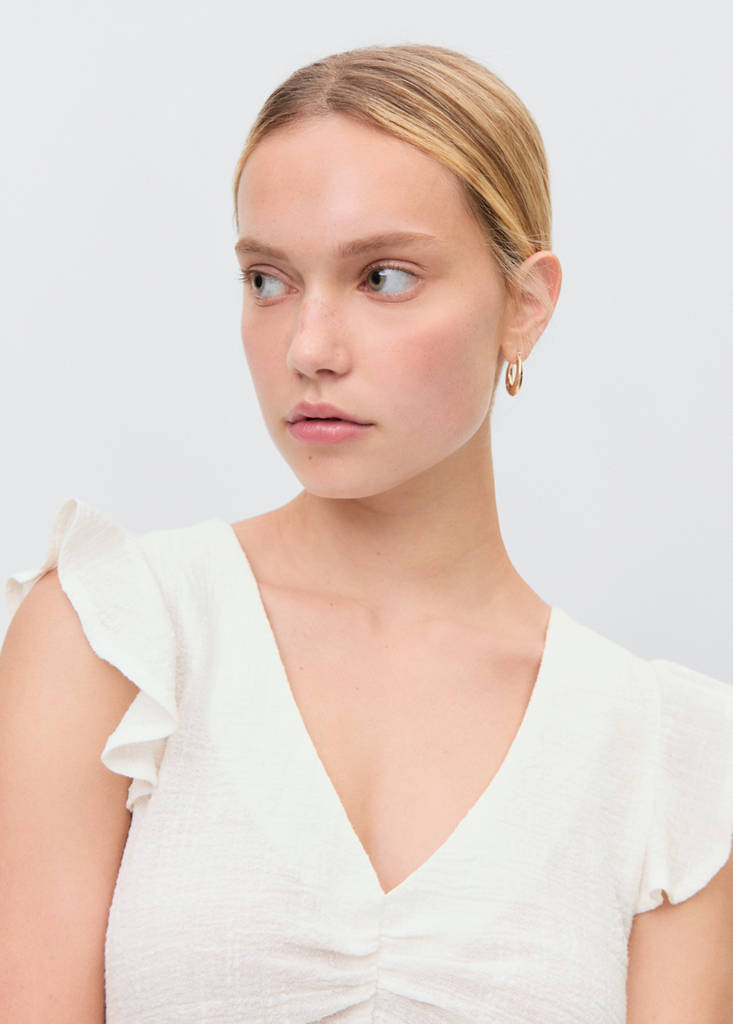 Ruffled-sleeve blouse — Off White