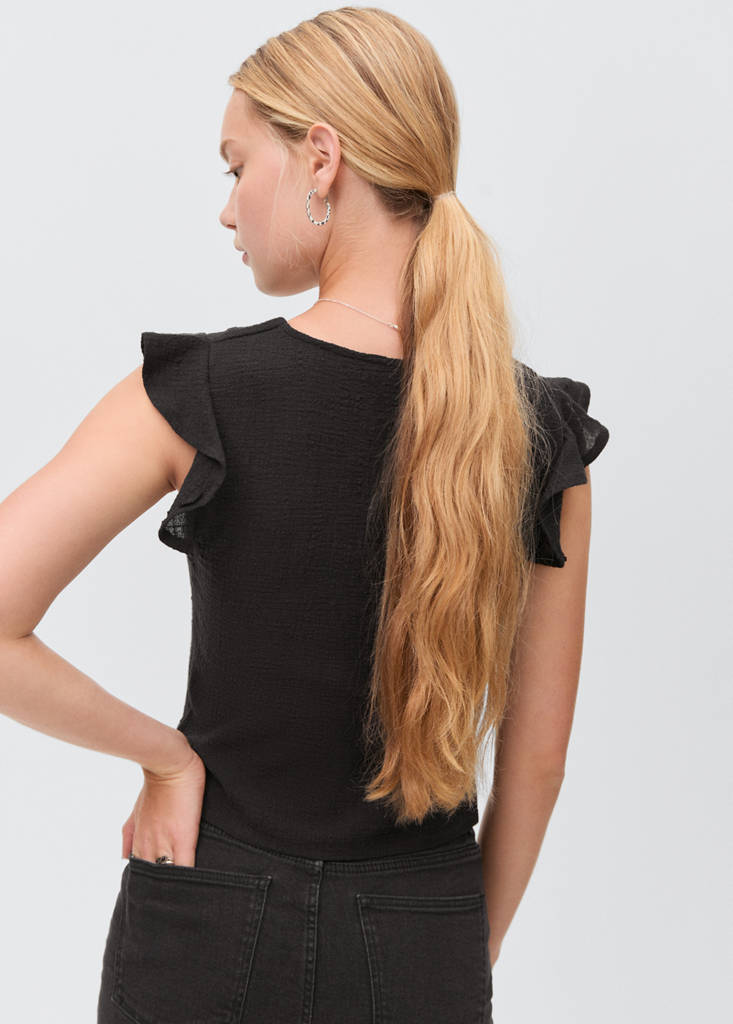 Ruffled-sleeve blouse — Black