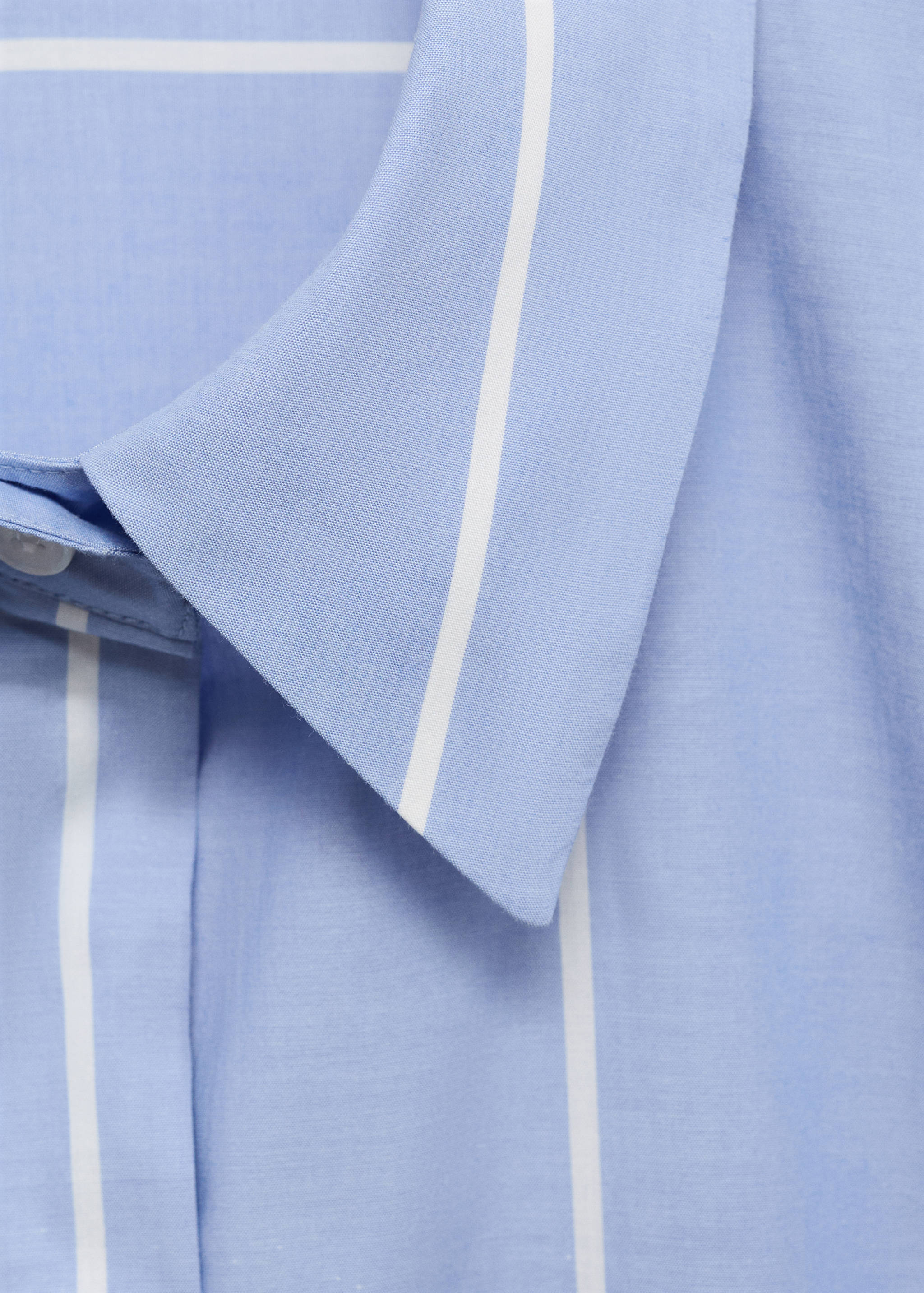 Koszulowa sukienka w paski z węzłem - Szczegóły artykułu 8