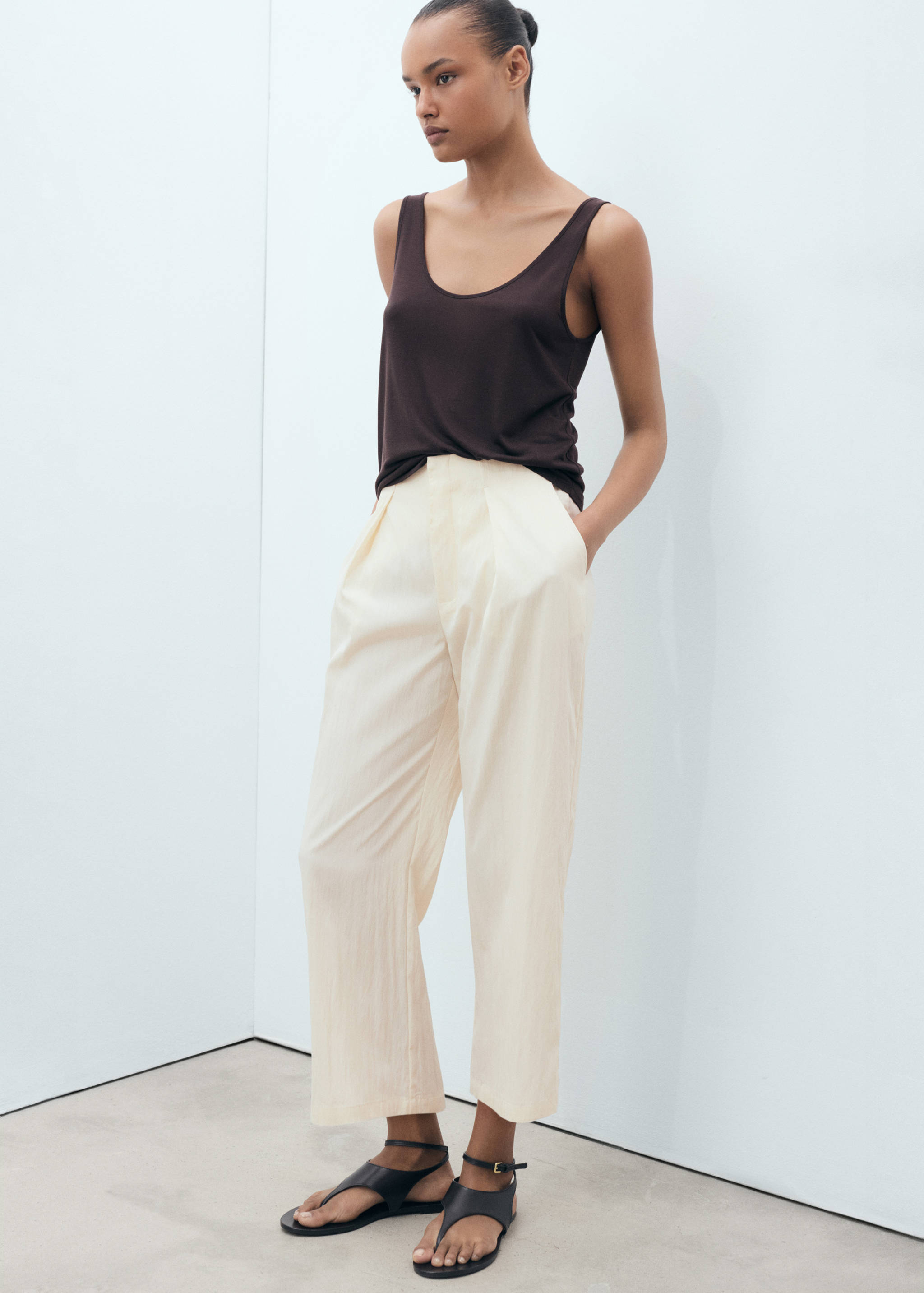 Textured crop trousers - Details of the article 6