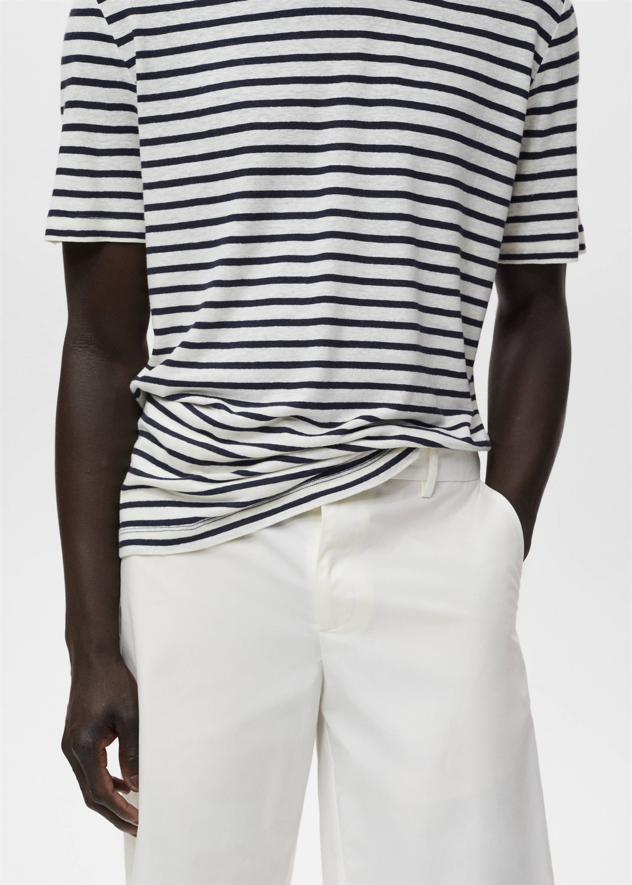 Cotton bermuda shorts with an interior elastic strip - Details of the article 1