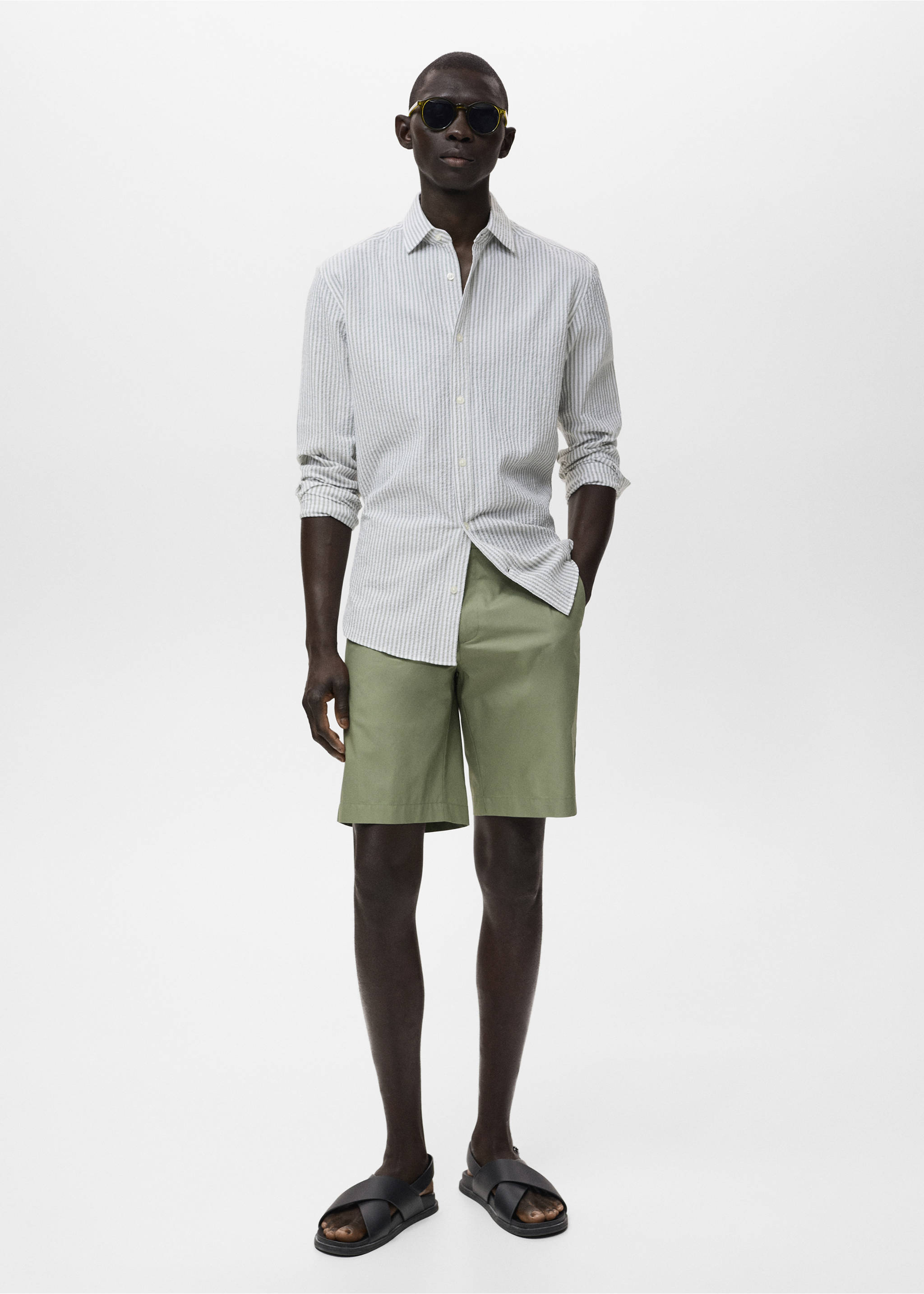 Cotton bermuda shorts with an interior elastic strip - General plane, Mint Green. Ref: 17081161-00.