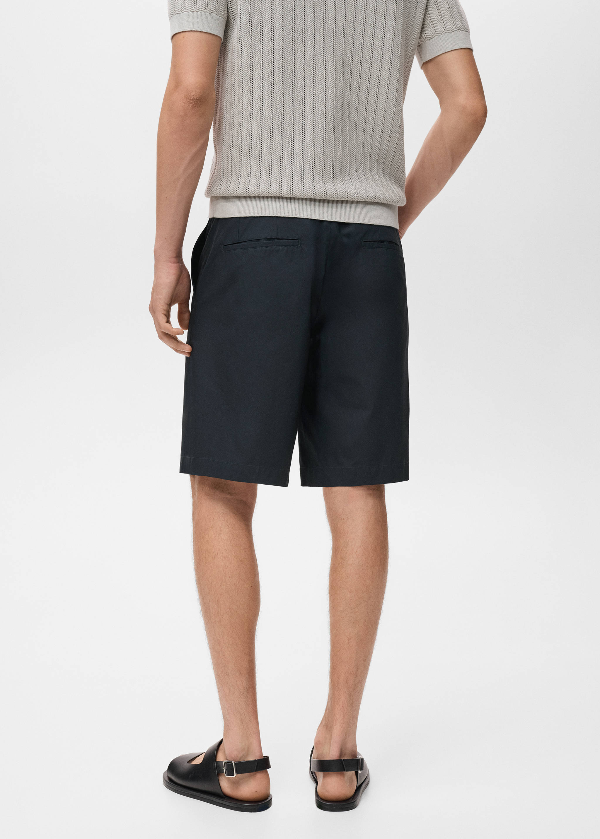 Cotton bermuda shorts with an interior elastic strip - Reverse of the article
