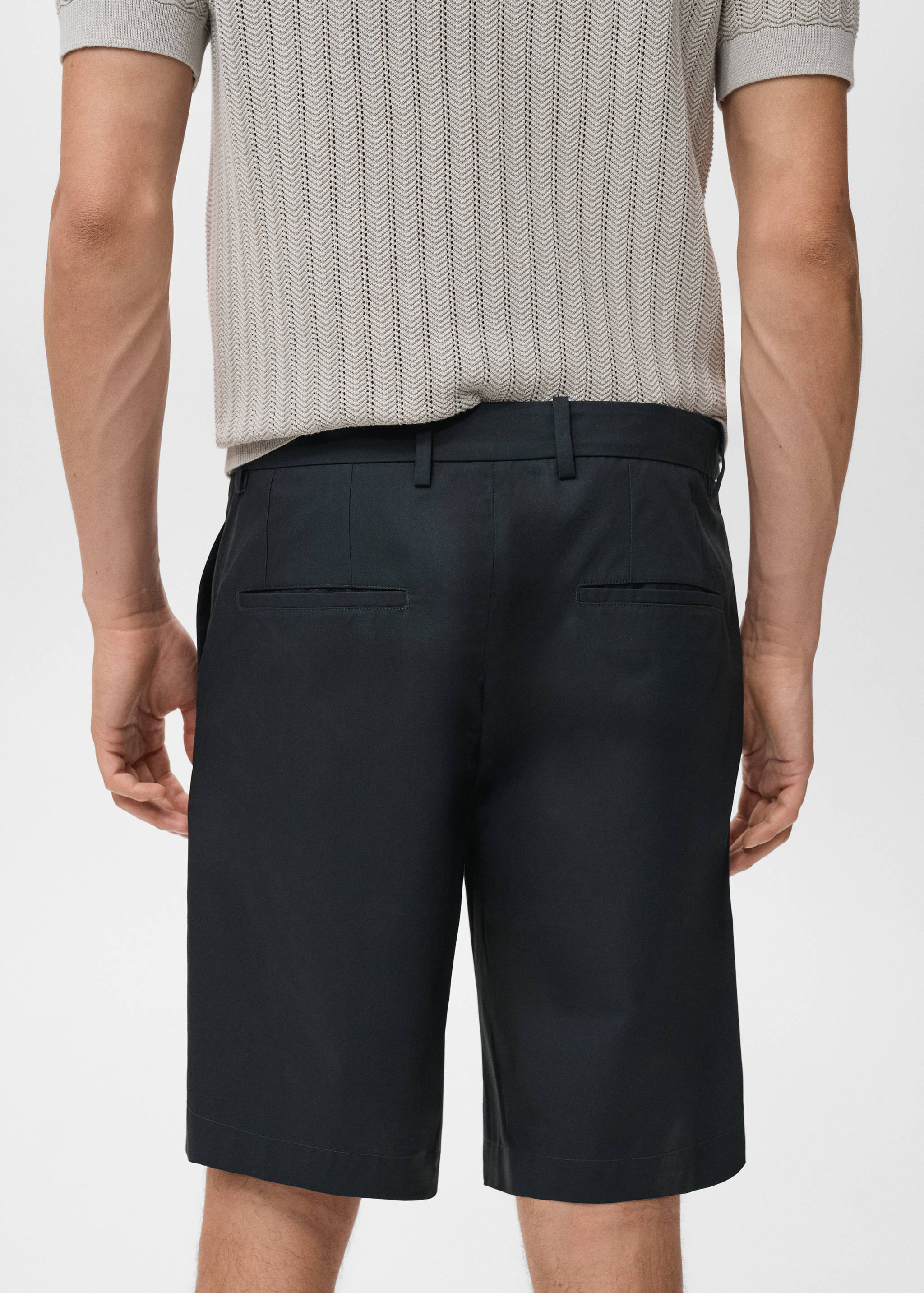 Cotton bermuda shorts with an interior elastic strip - Details of the article 3