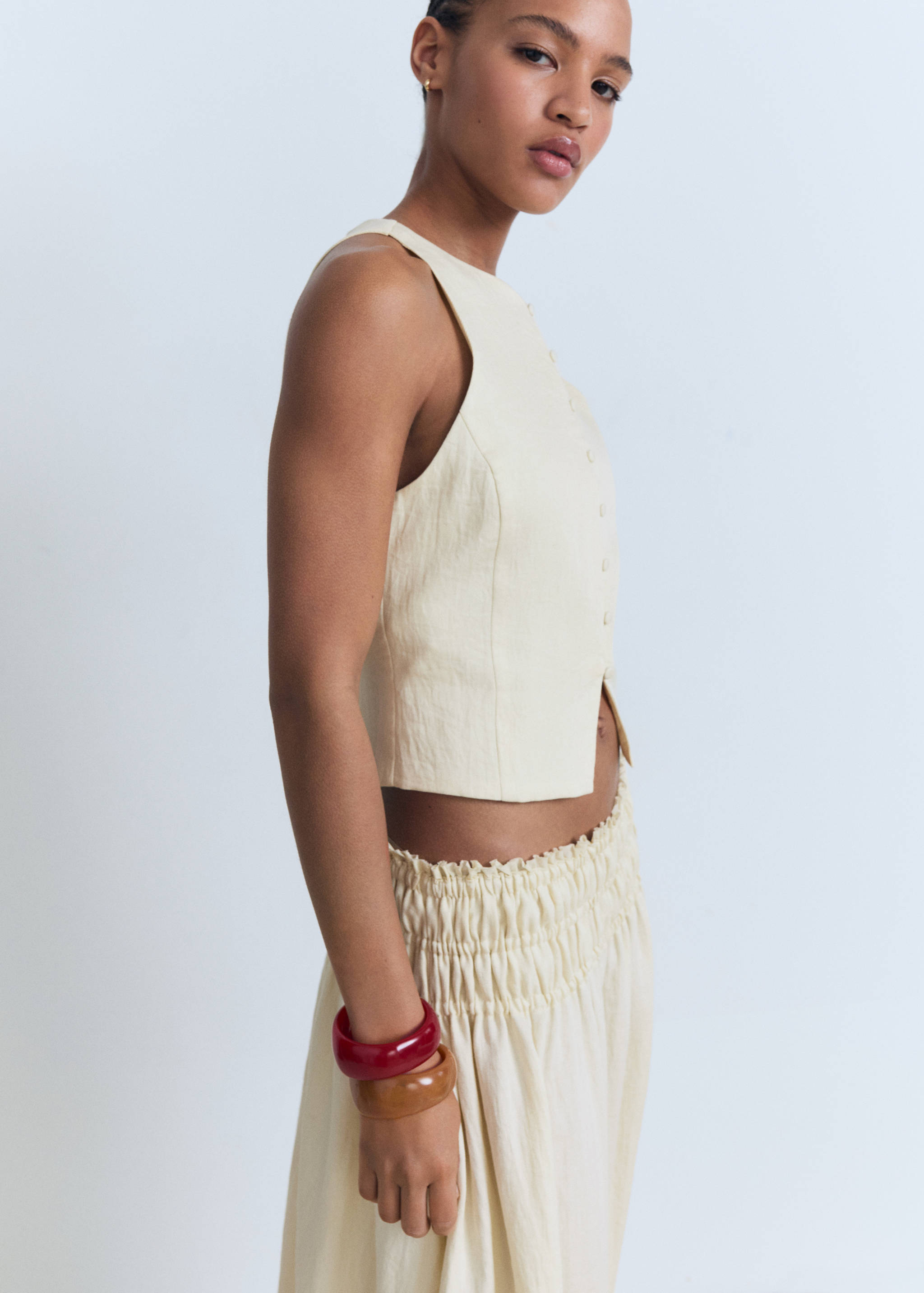 Chaleco lazo espalda - Plano medio