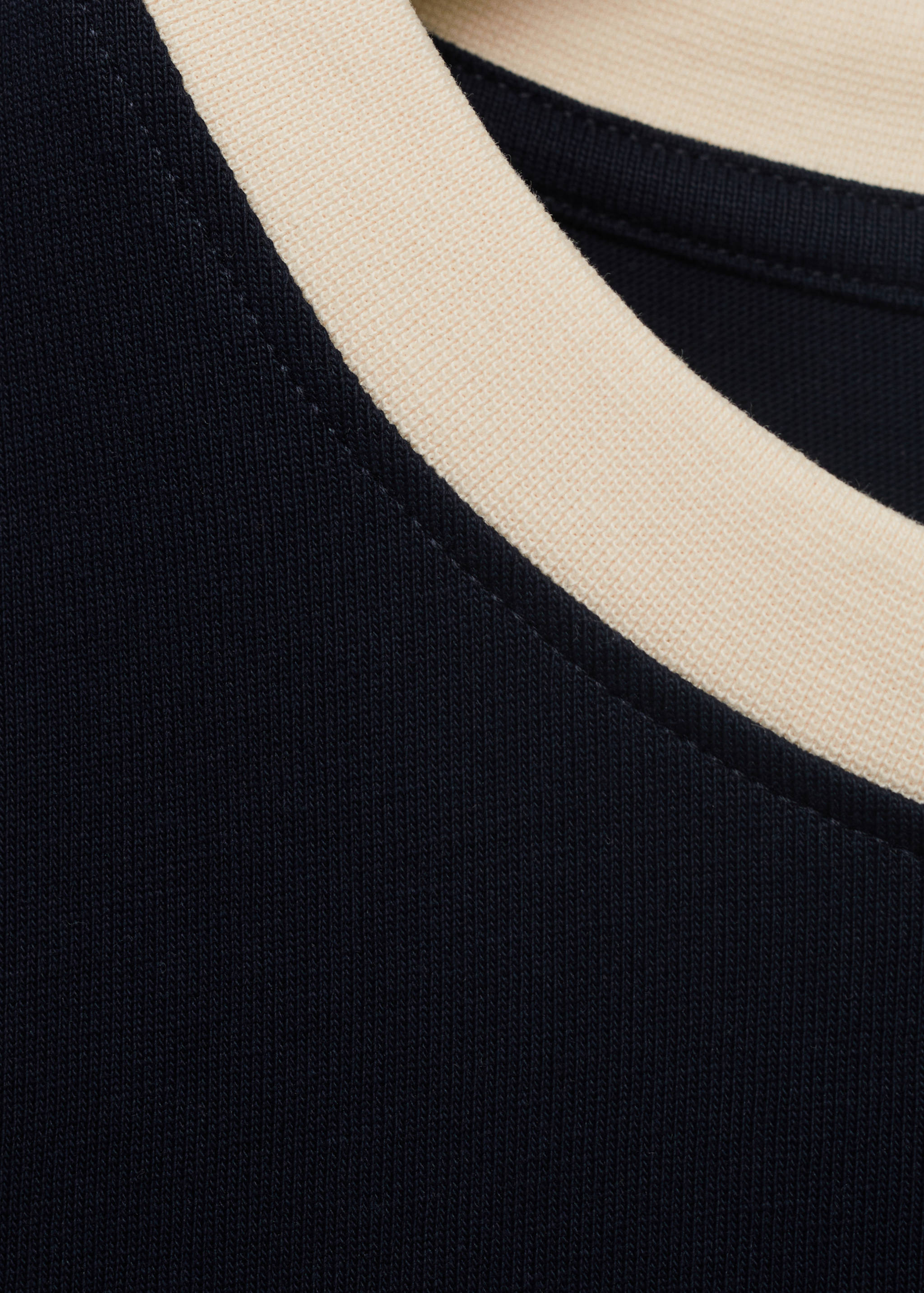 Contrasting collar cotton t-shirt - Details of the article 8