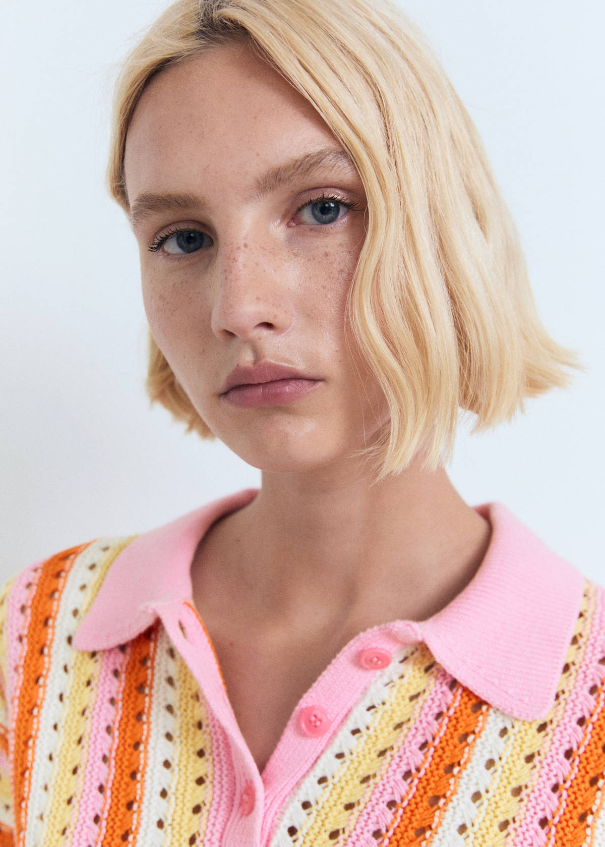 Two-tone striped crochet sweater — Pink