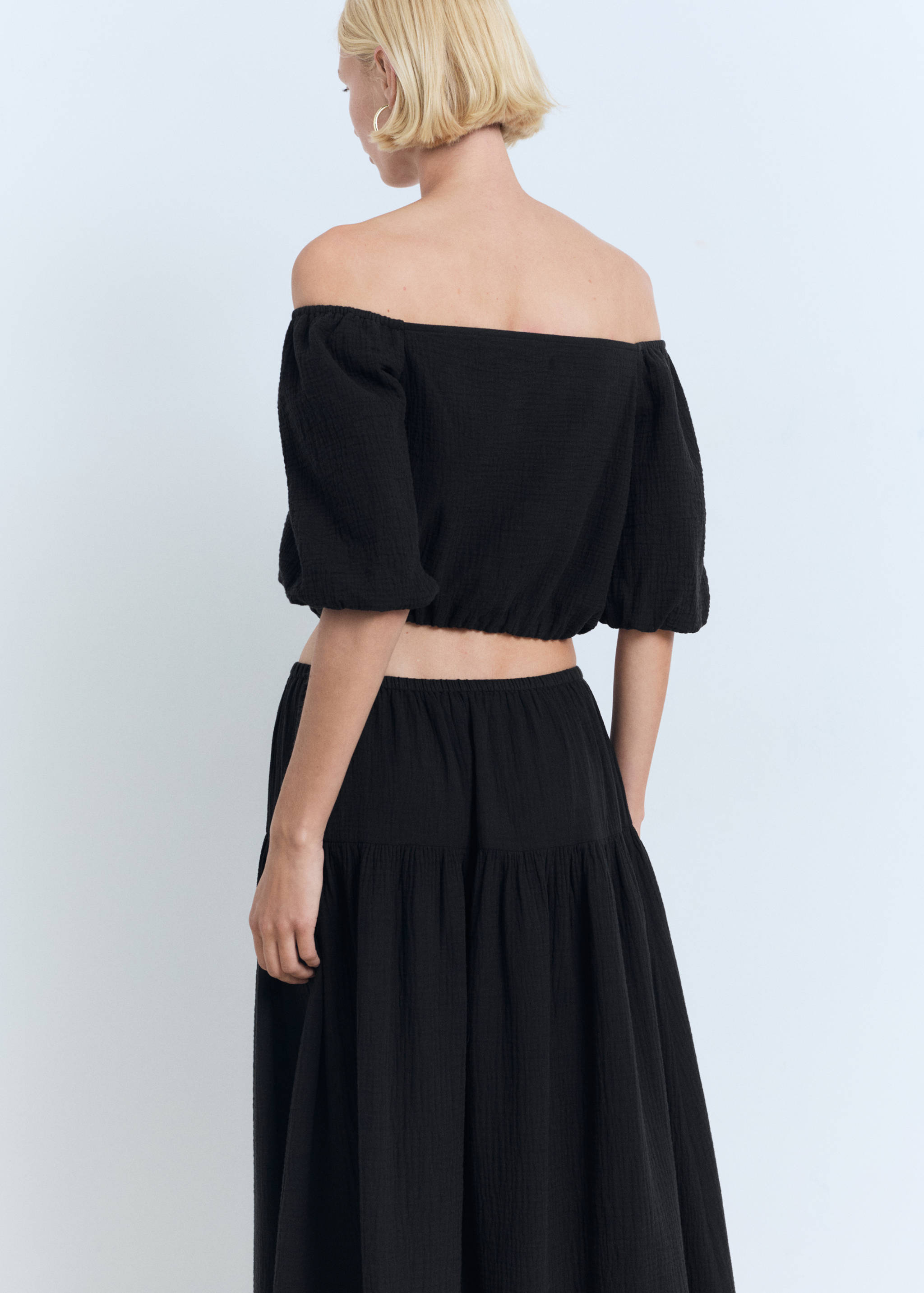 Puffed sleeves cotton blouse - Reverse of the article