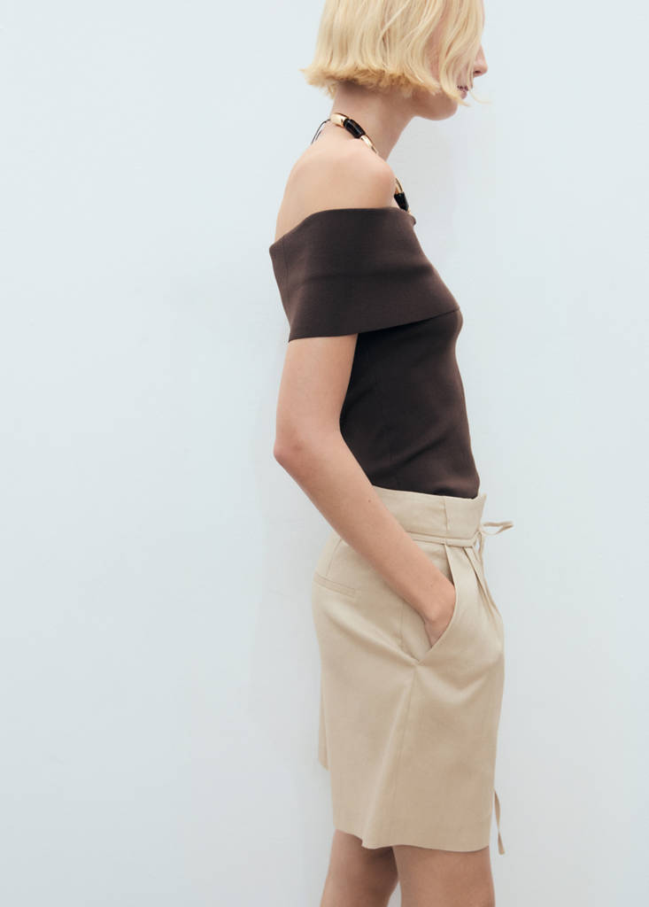 Linen shorts with bow and belt — Beige