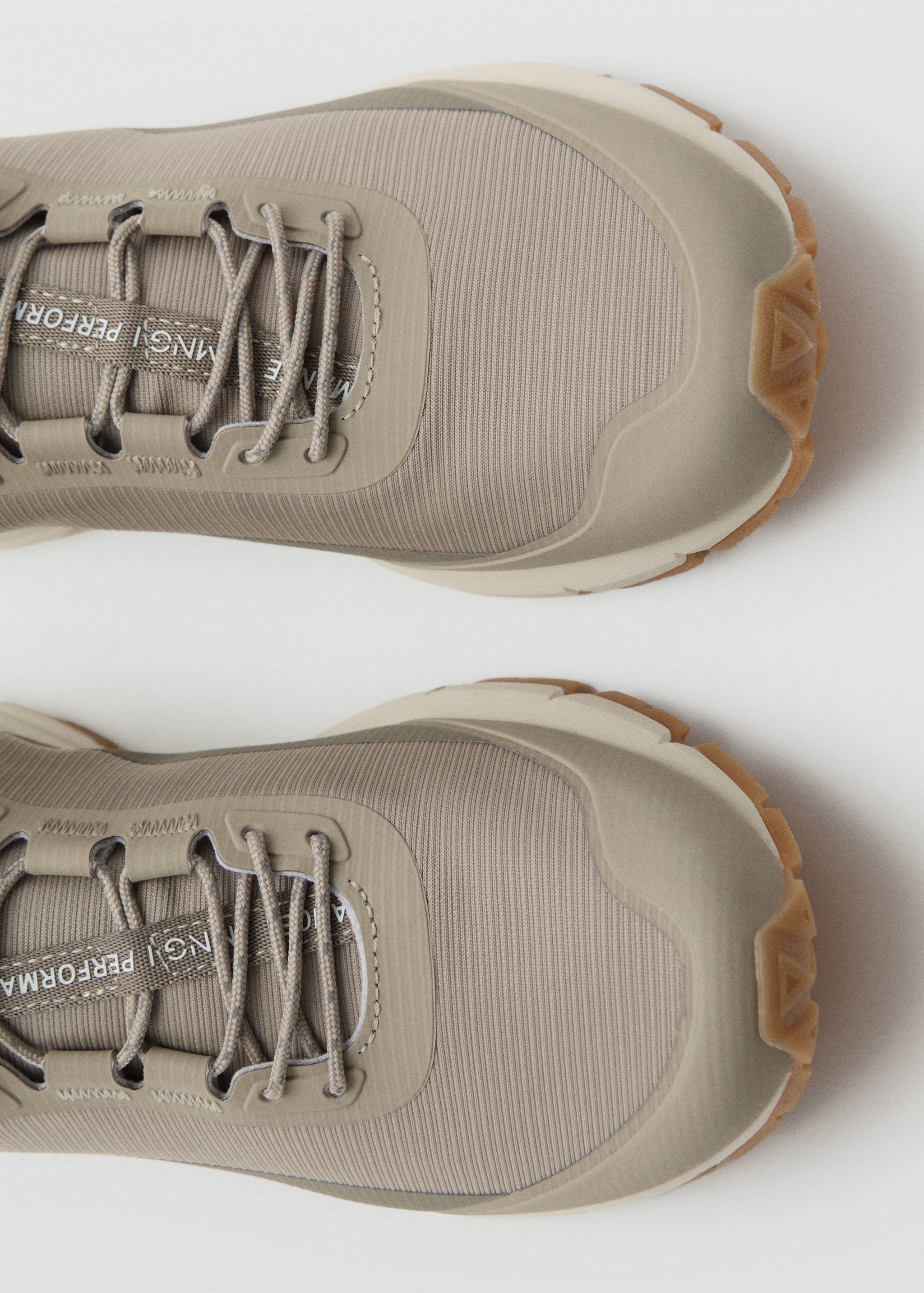 Trainers with VIBRAM® sole - Details of the article 4