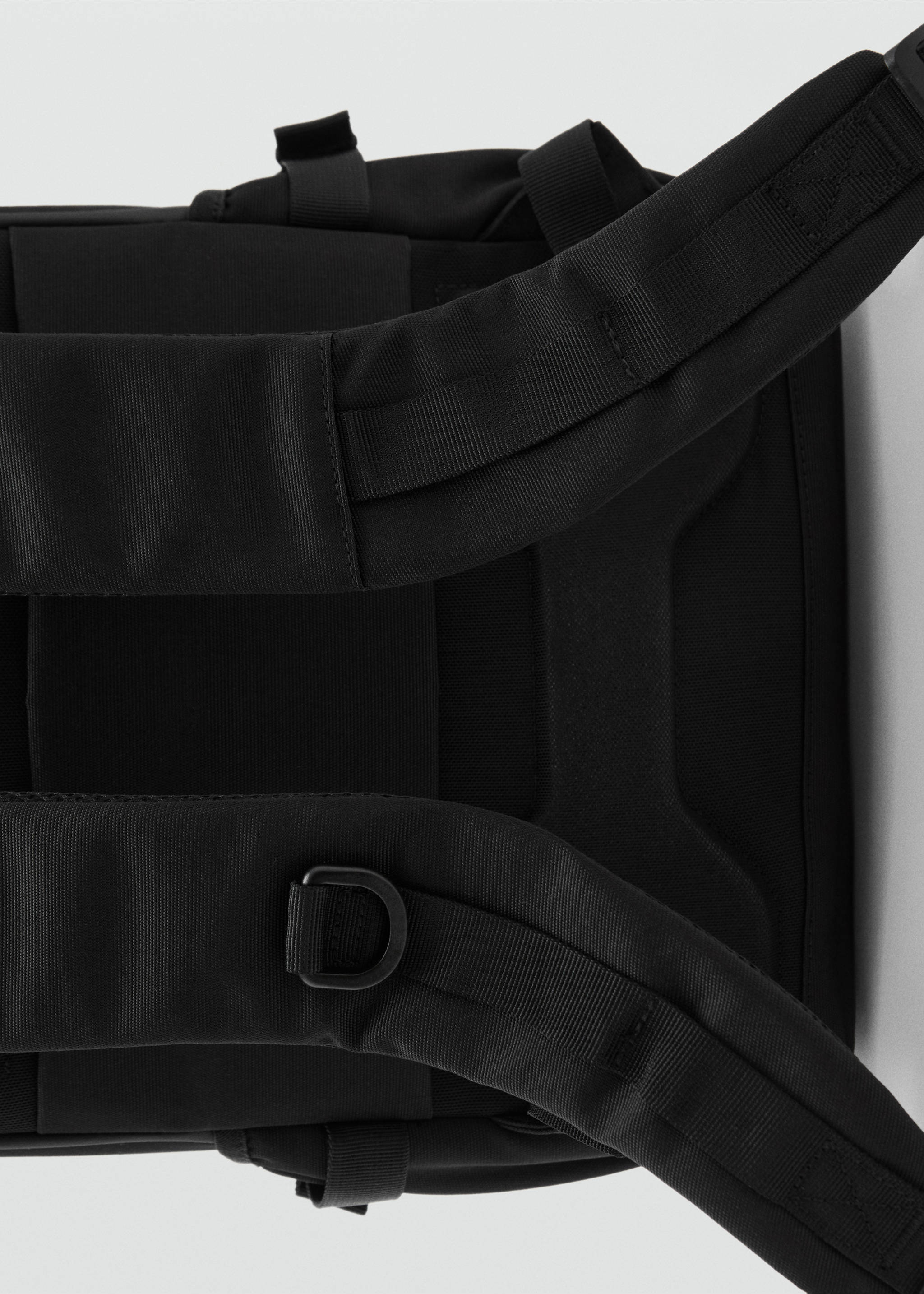 Mochila multifuncional bolsillos - Detalle del artículo 1, Negro. Ref: 17081200-00.