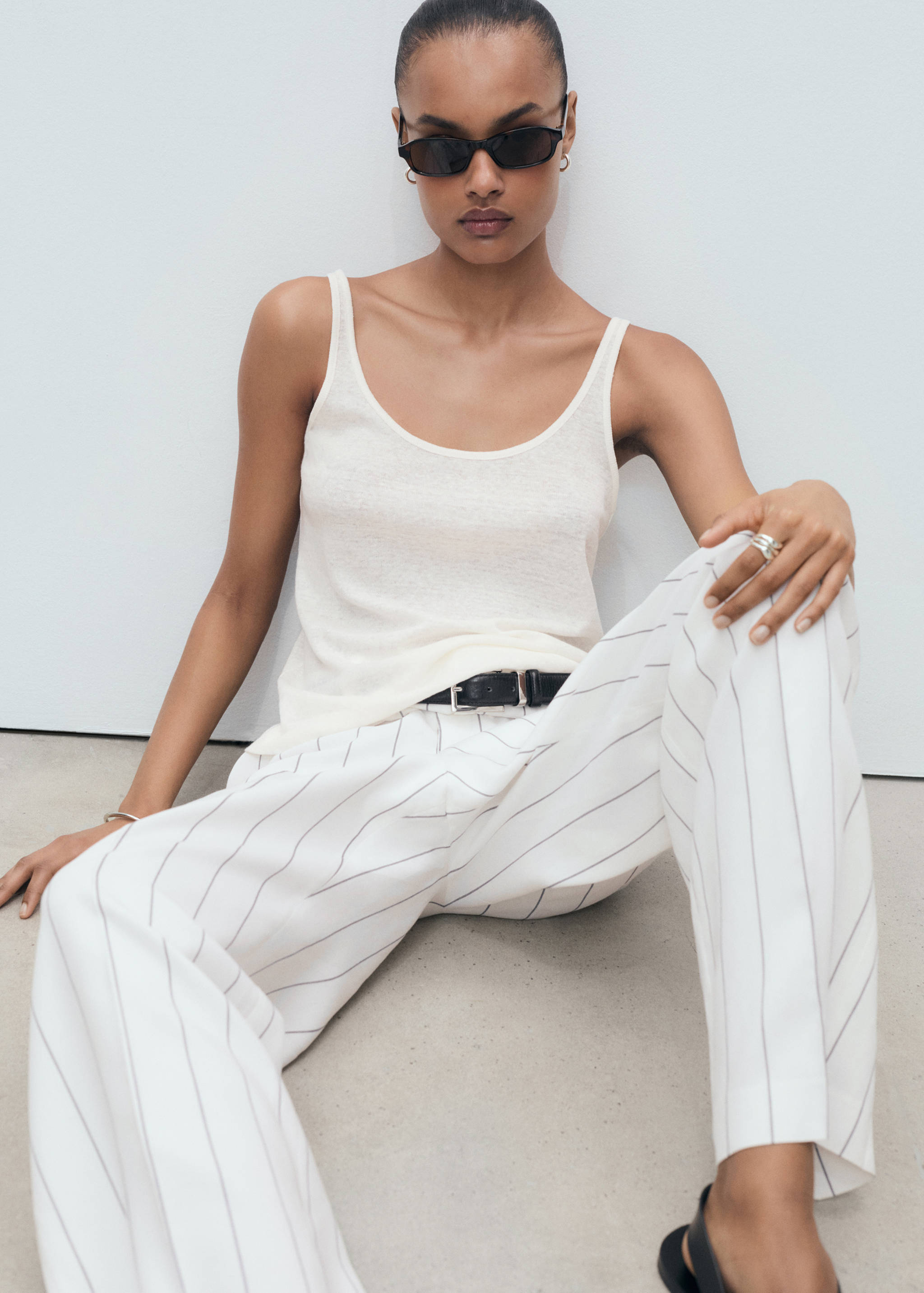 Strappy linen top - Details of the article 1