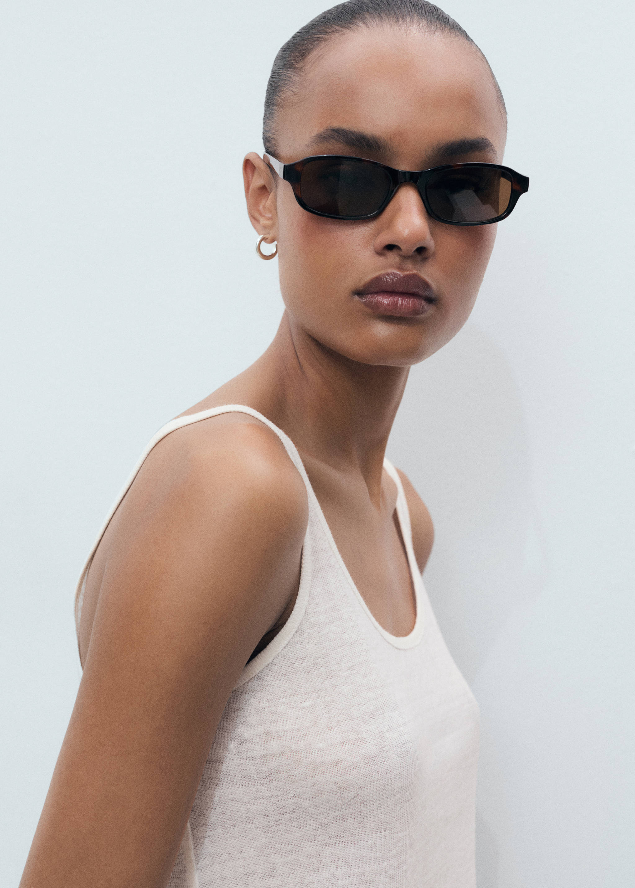 Strappy linen top - Details of the article 6