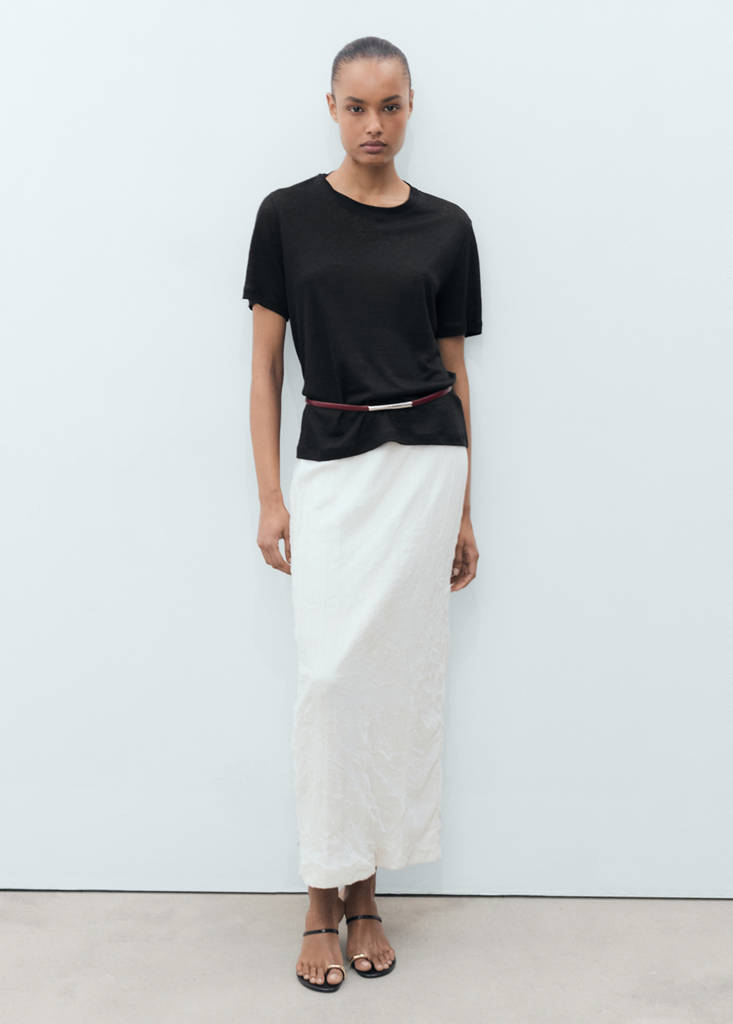 Short-sleeved linen t-shirt — Black