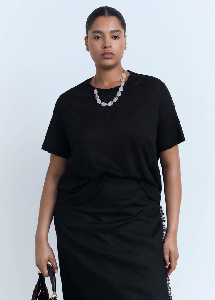 Short-sleeved linen t-shirt — Black