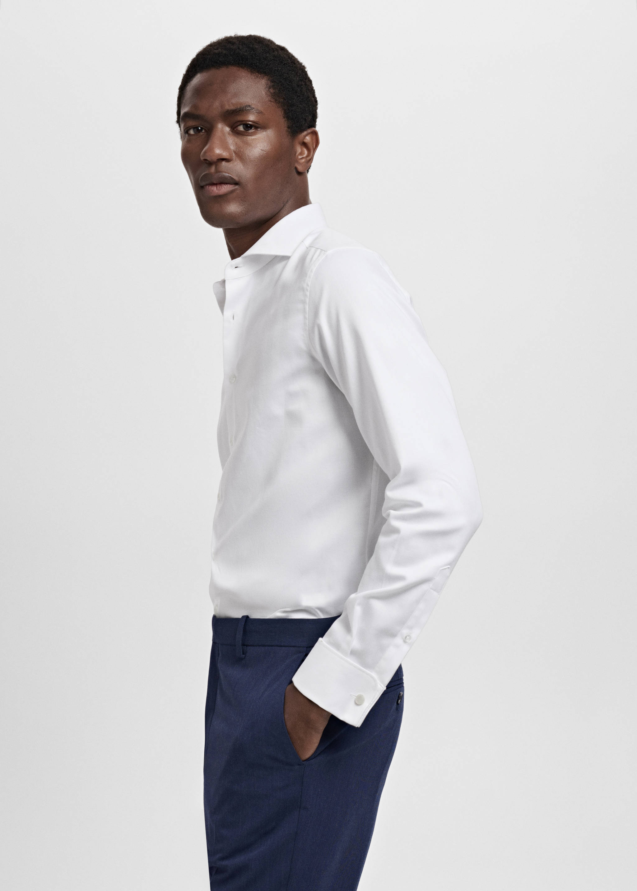 100% cotton dress shirt - Details of the article 2