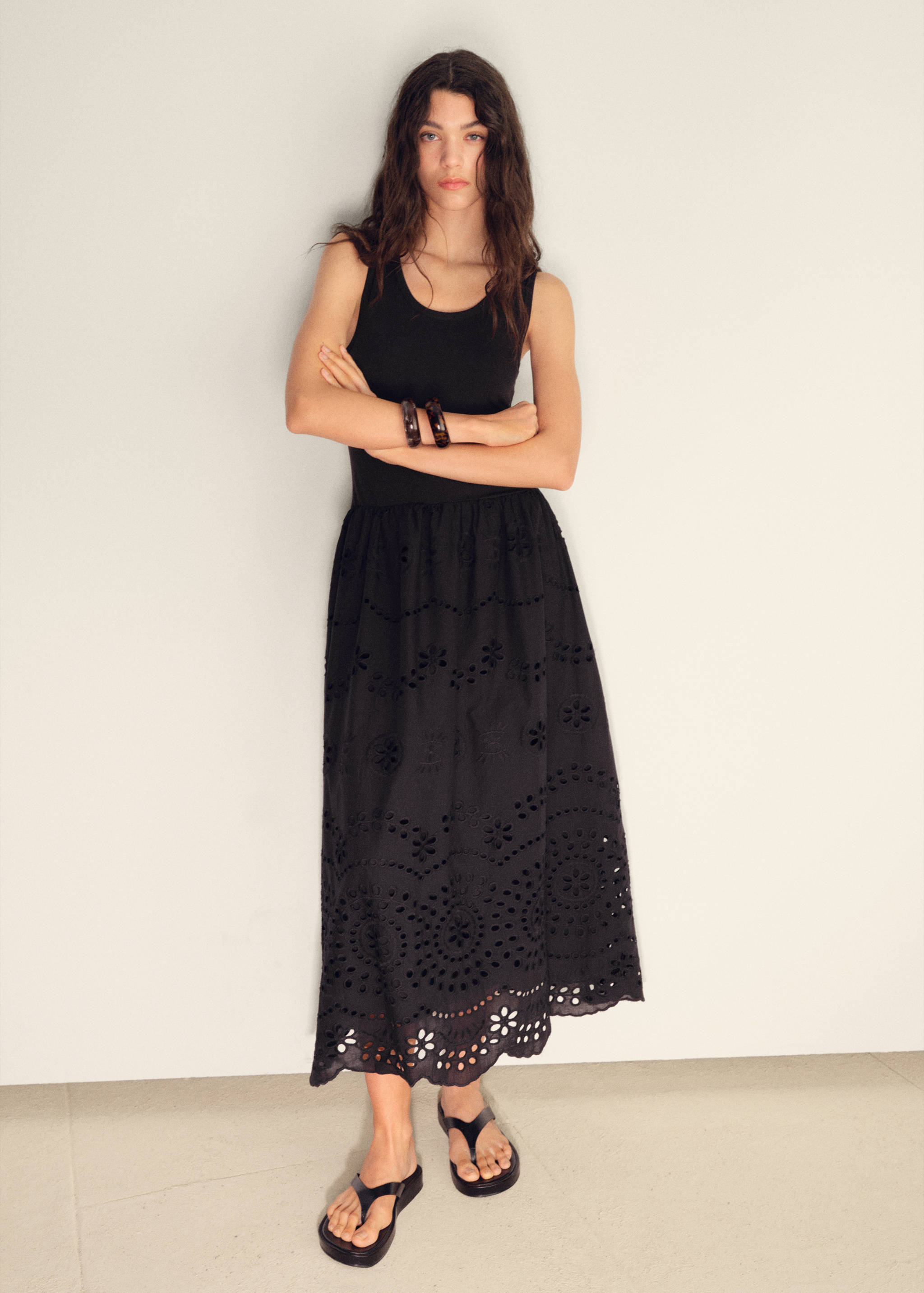 Openwork embroidered combined dress - General plane