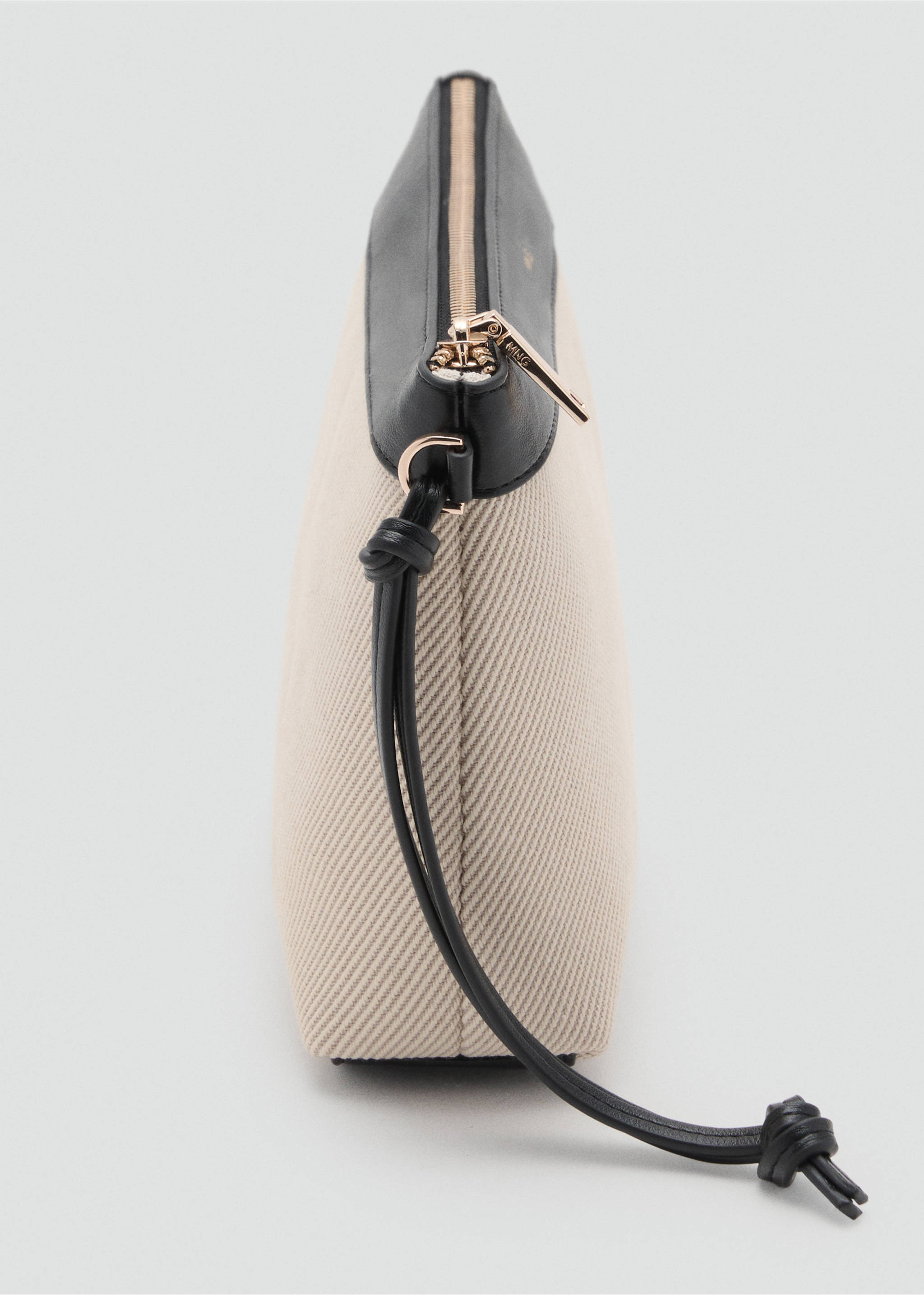 Contrast canvas toiletry bag - Details of the article 2, Off White. Ref: 17081245-00.
