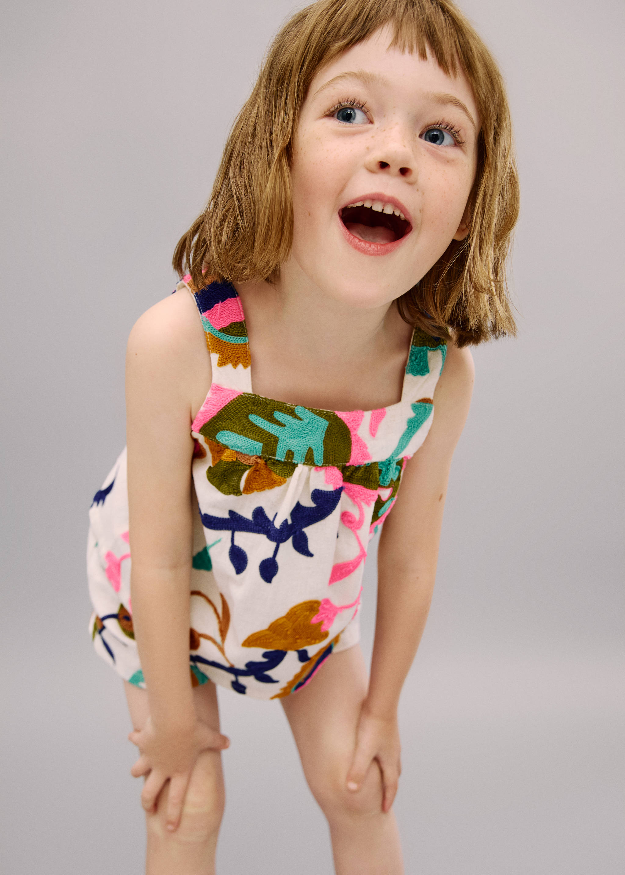 Embroidered linen blouse - Medium plane