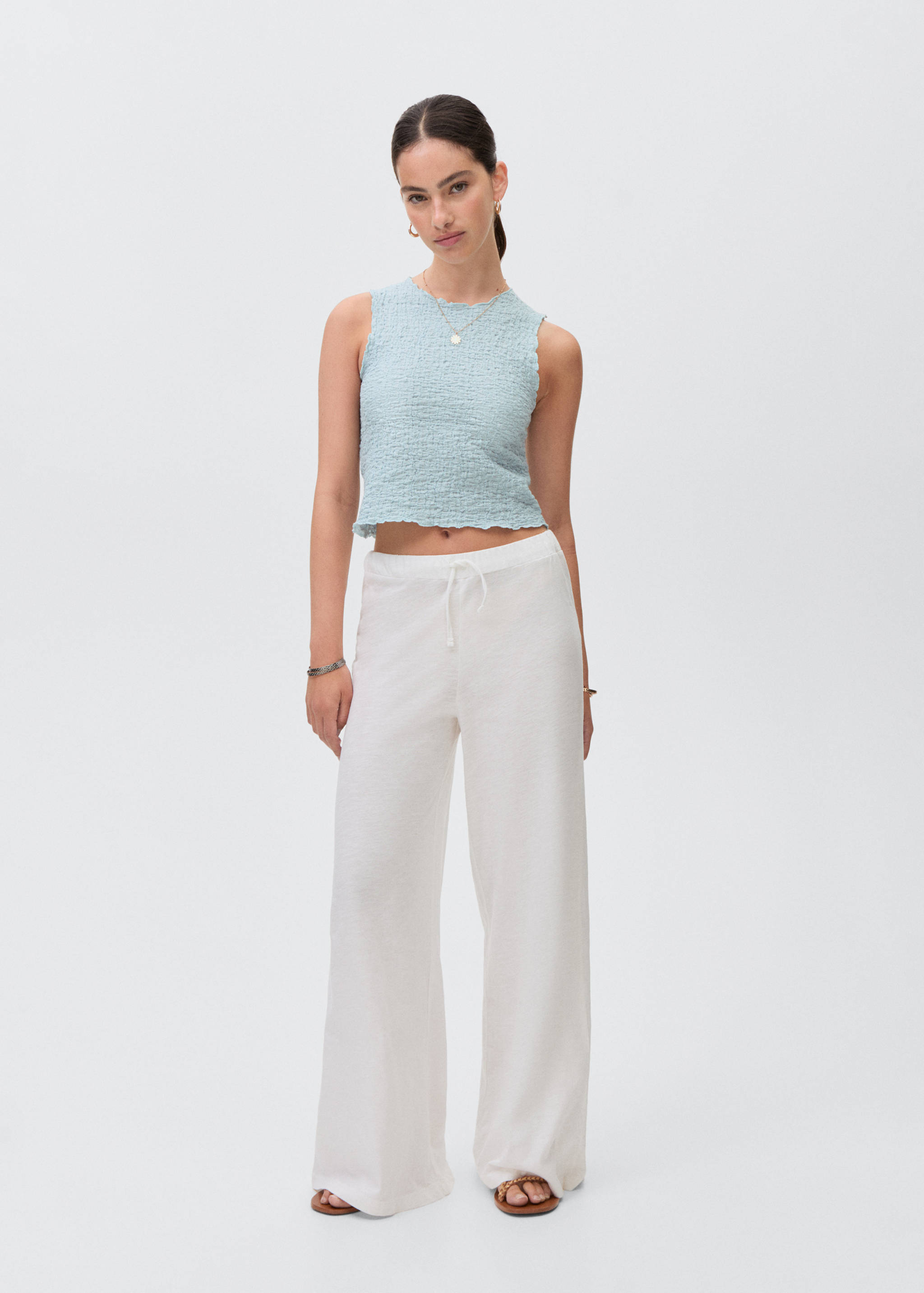 Фактурный топ со сборками - Общий план