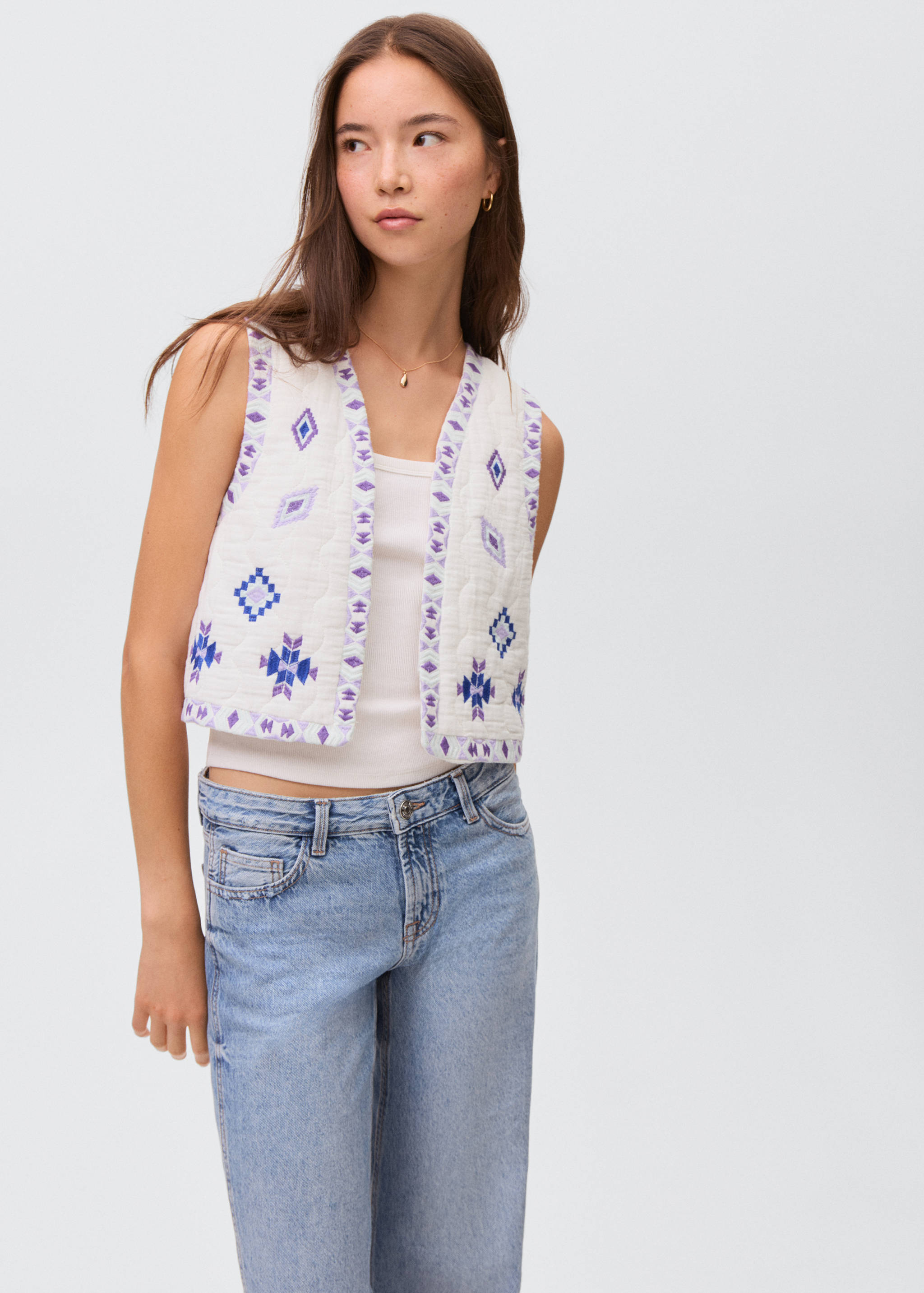 Ethnic embroidered waistcoat - Medium plane