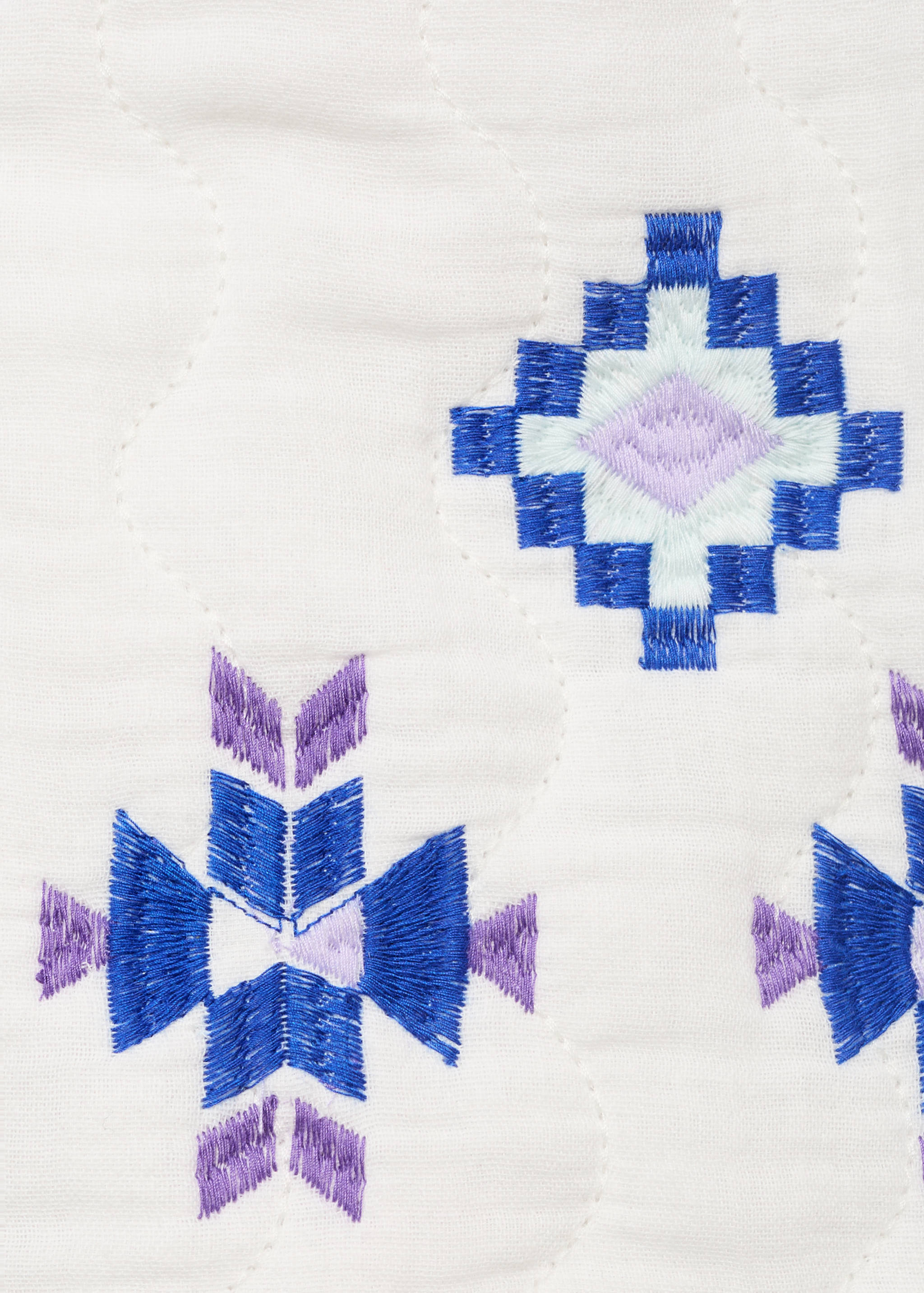 Ethnic embroidered waistcoat - Details of the article 8