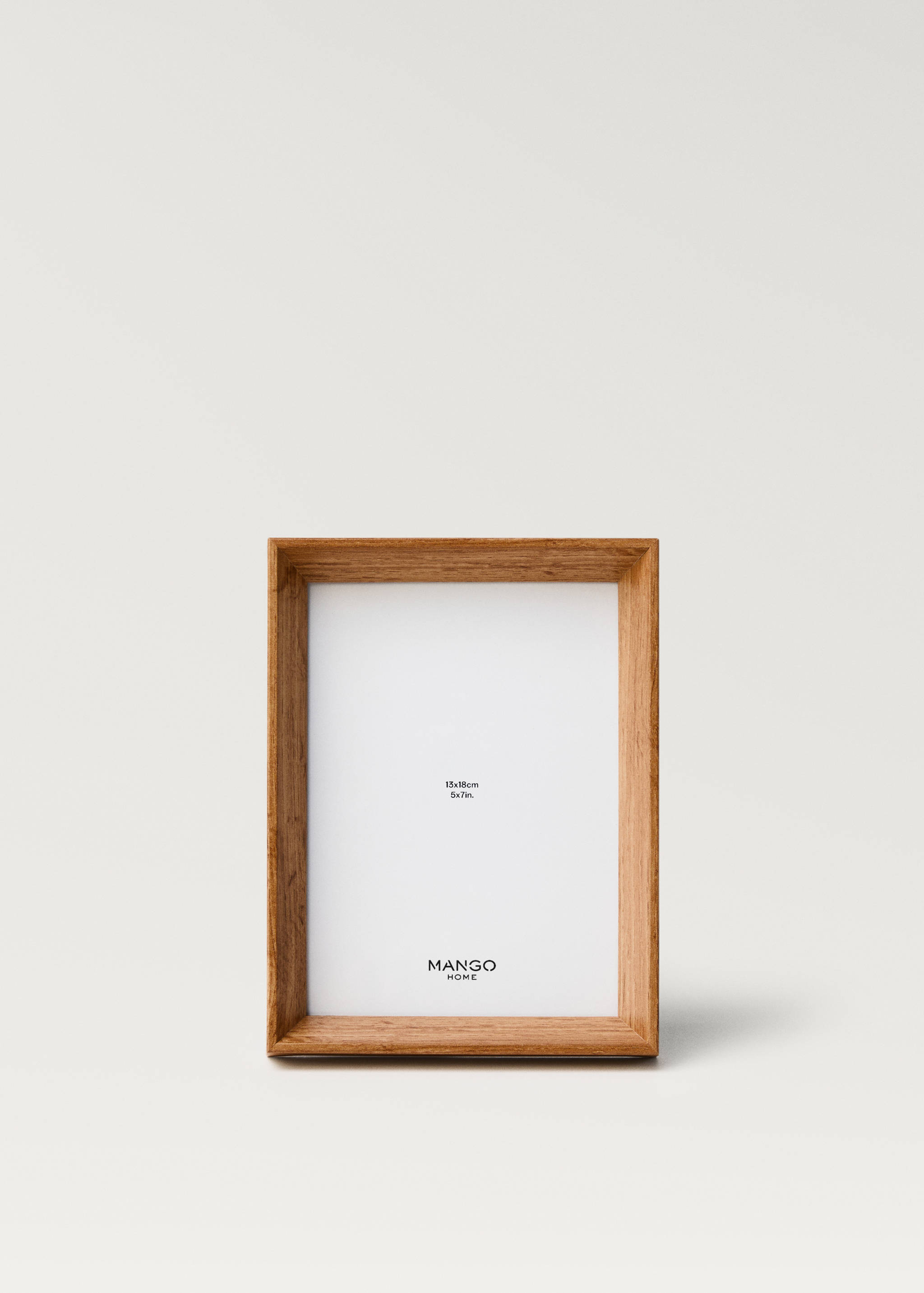 Moldura média de madeira biselada - Artigo sem modelo