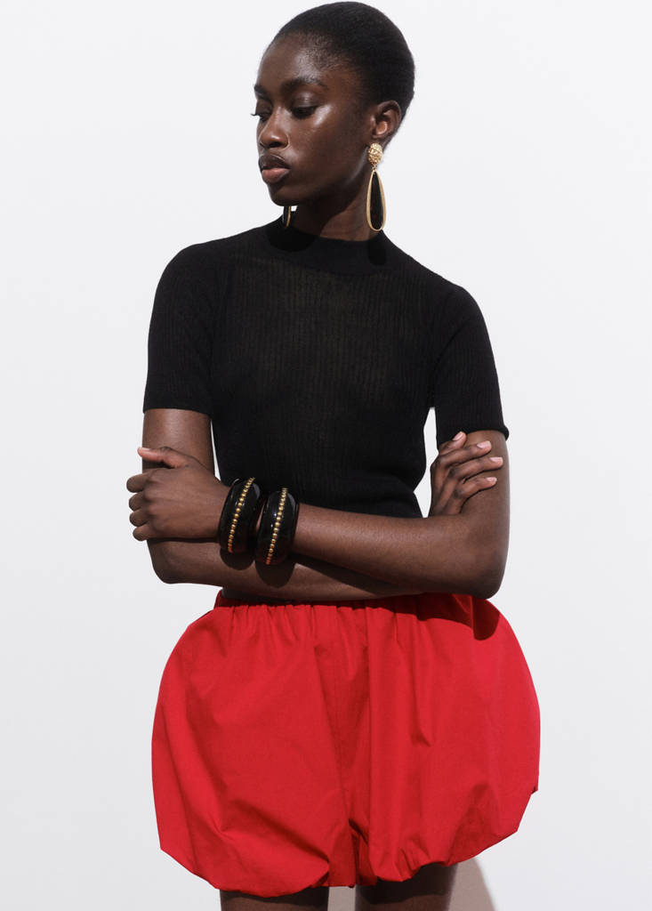 Knitted cropped sweater — Black