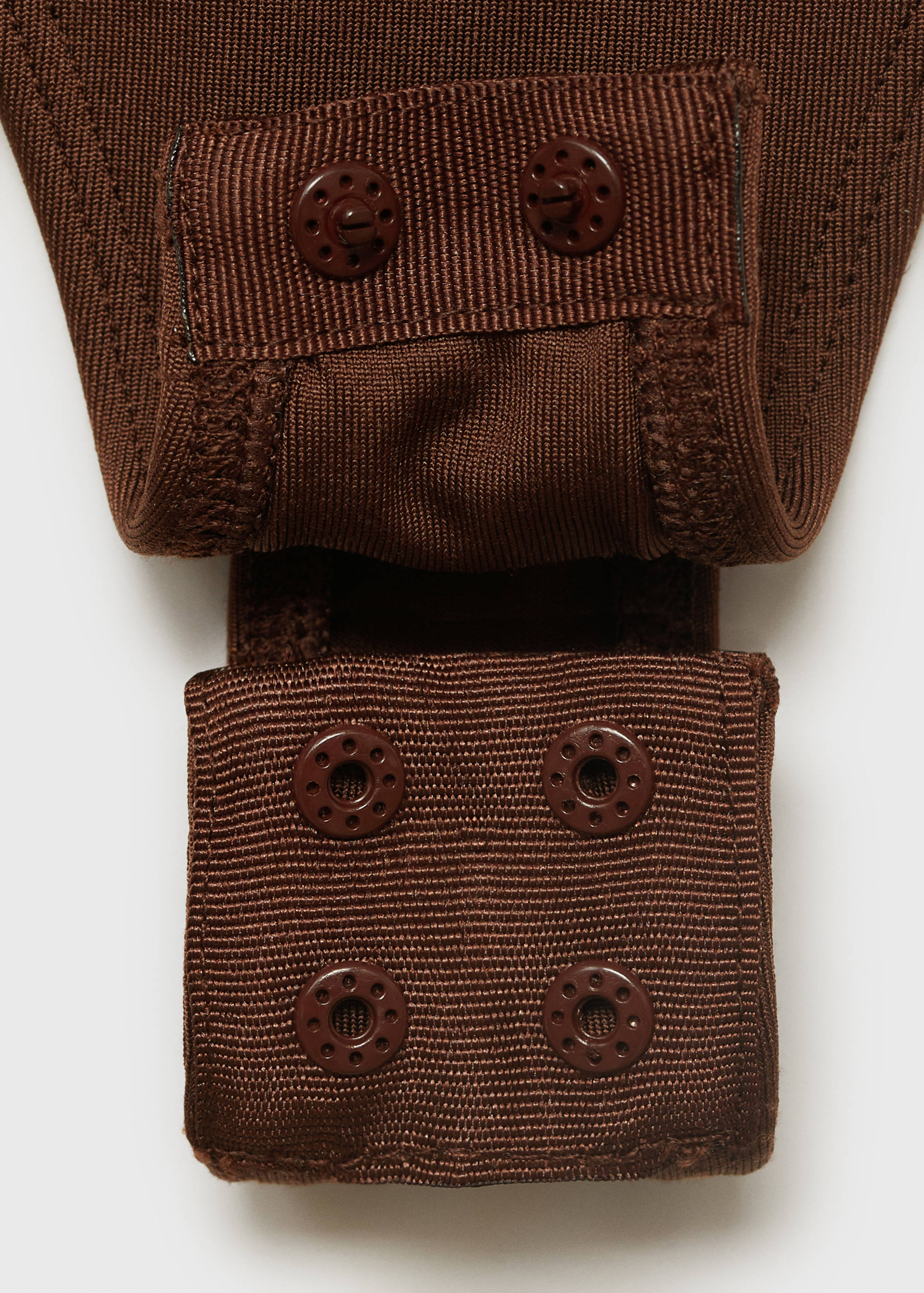 Body z dekoltem w szpic - Szczegóły artykułu 0