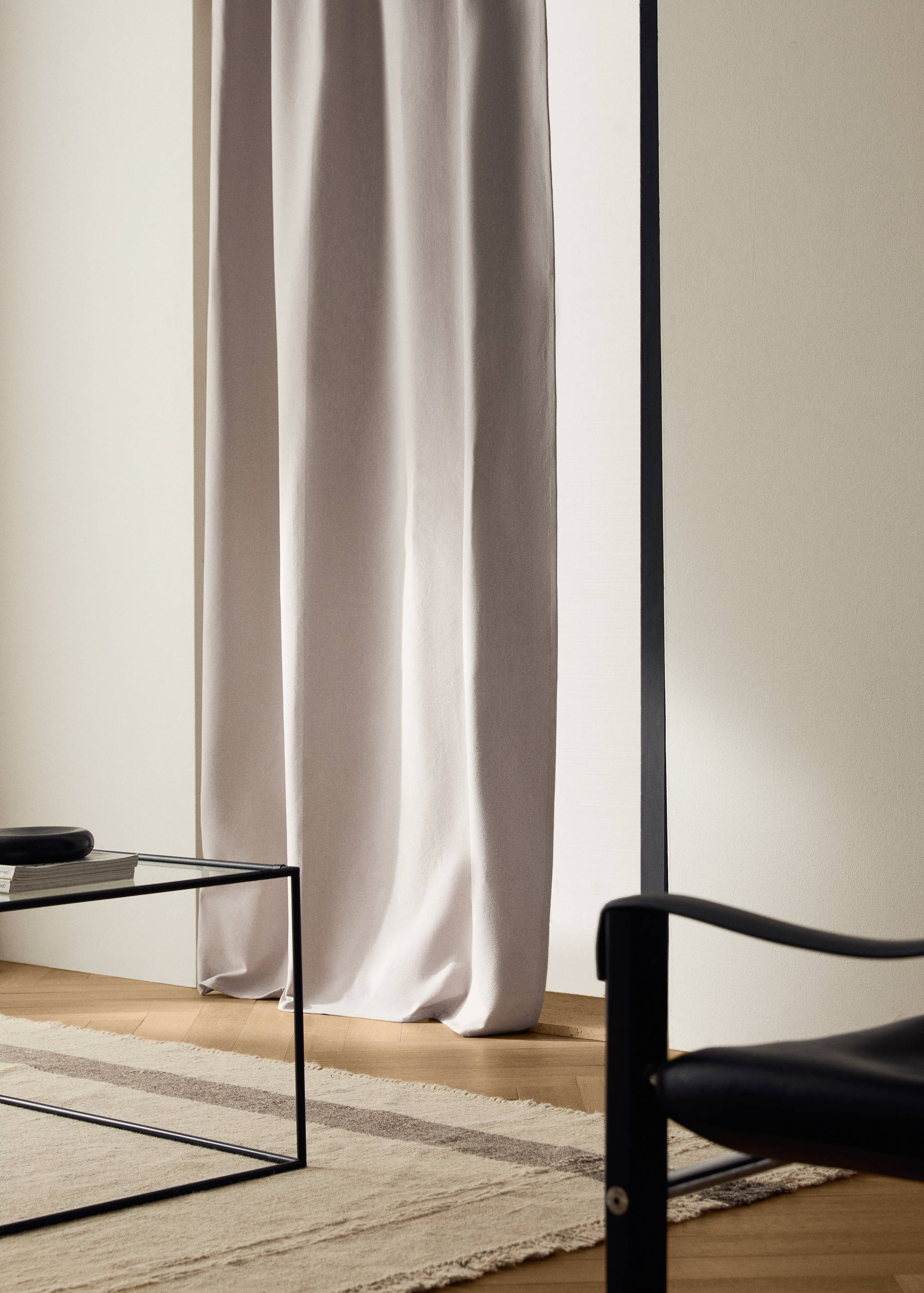 Cotton canvas design high-opacity curtain - General plane