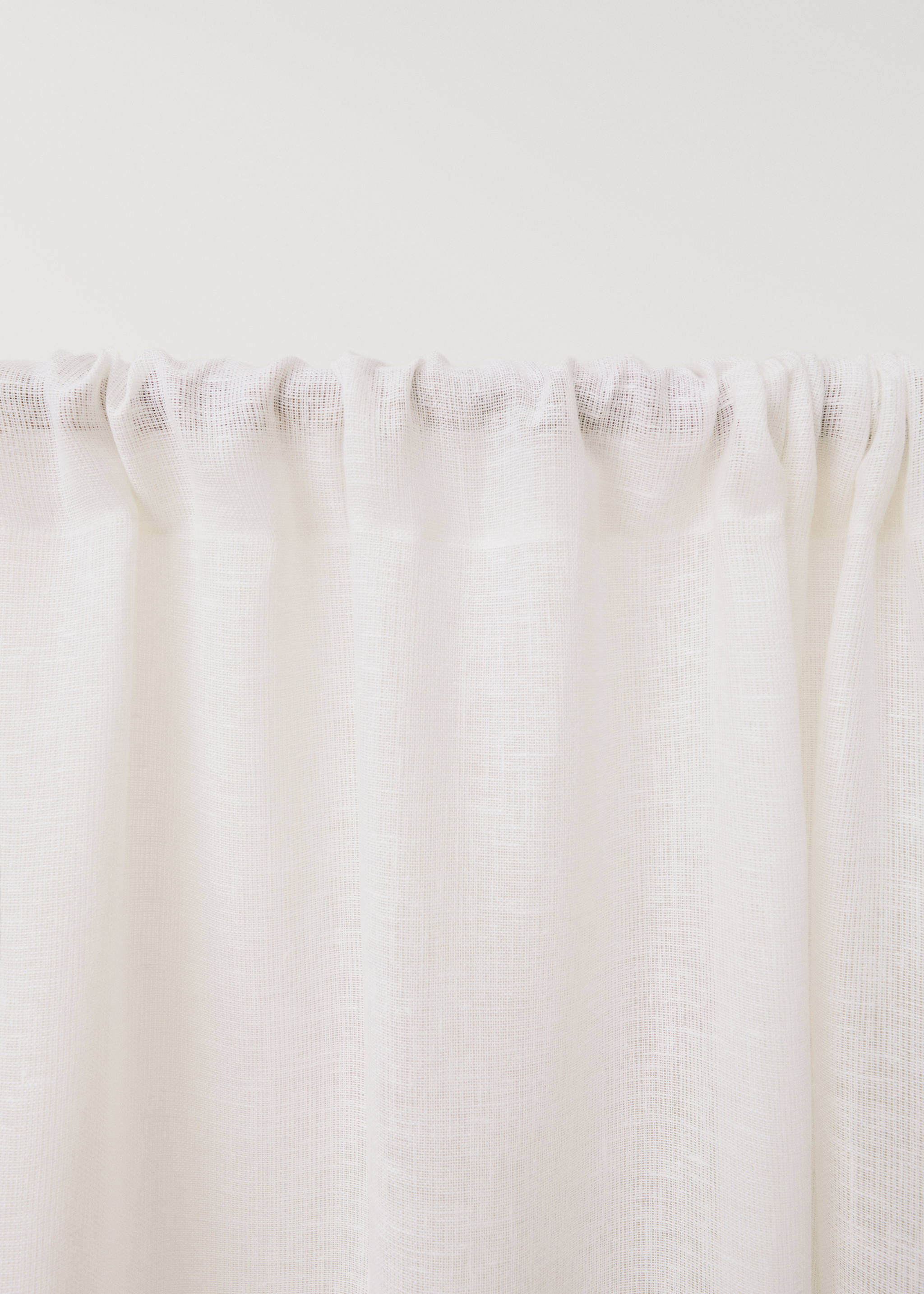 Linen curtain with structured weave, low opacity - Details of the article 2