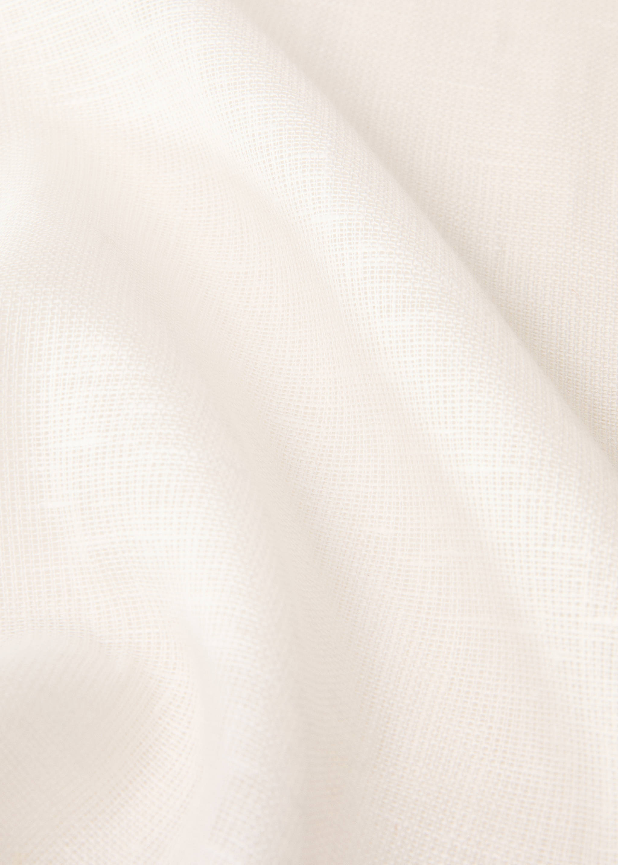 Linen curtain with structured weave, low opacity - Medium plane