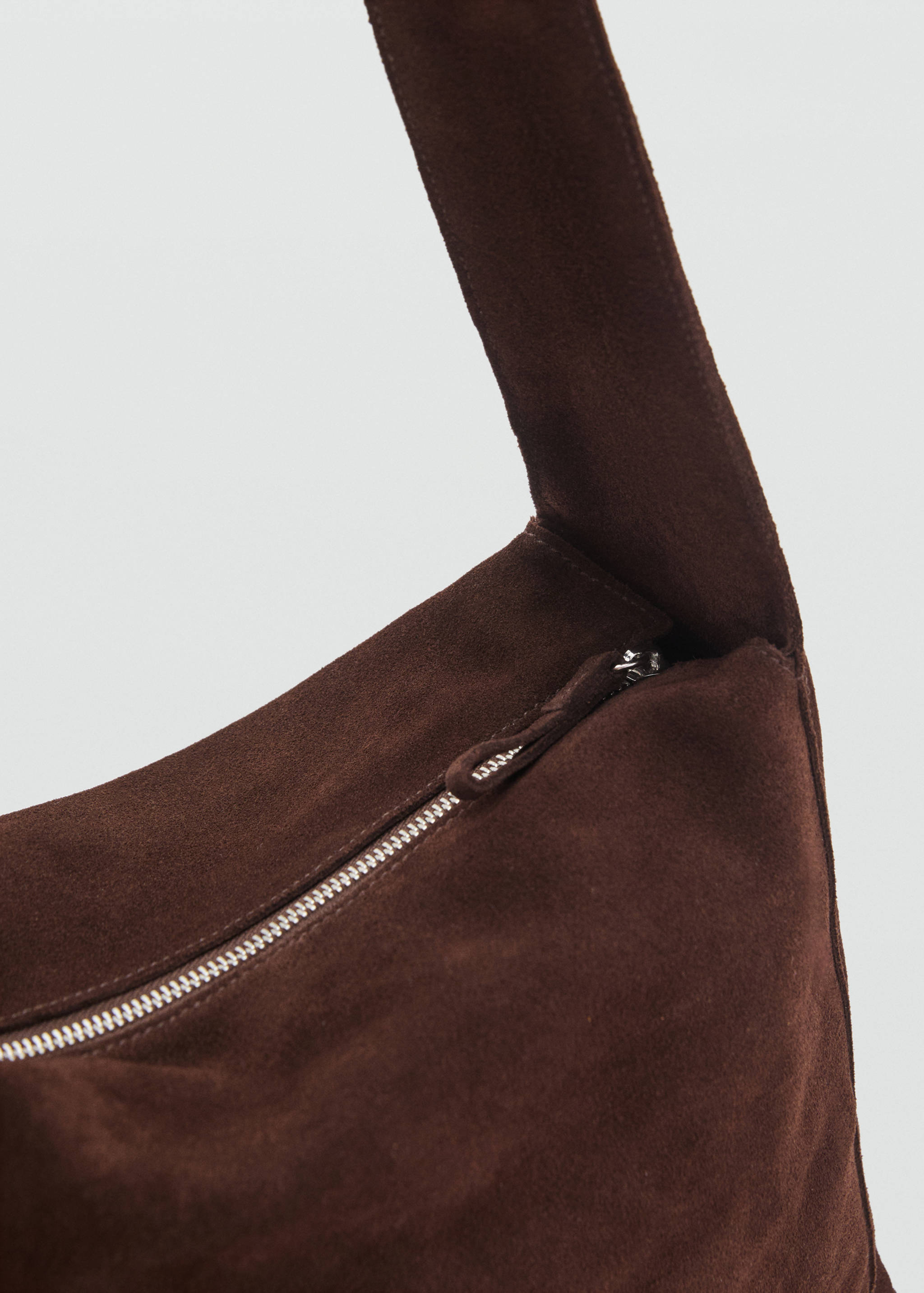 Suede shoulder bag - Details of the article 1