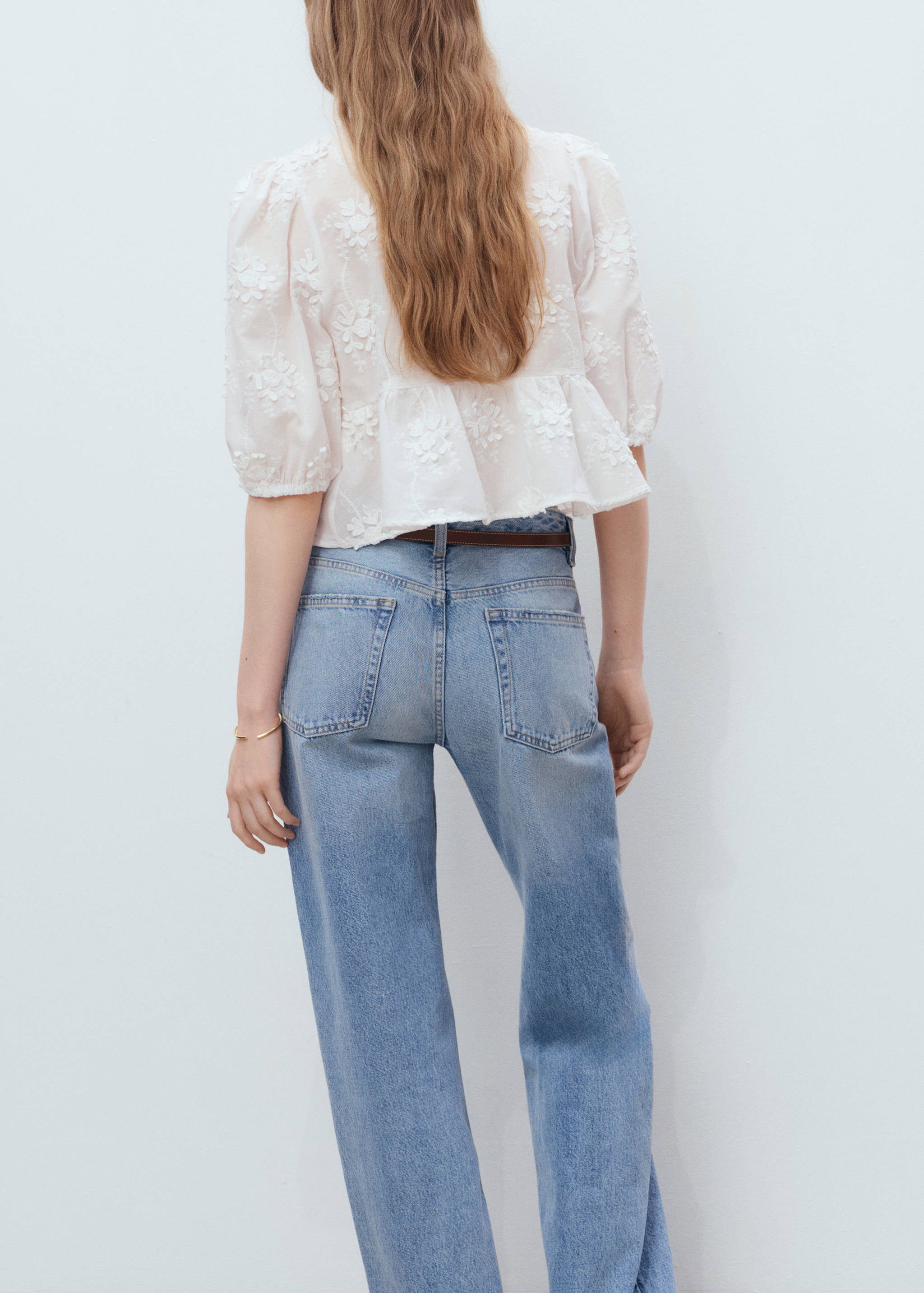 Blusa de algodão com bordado floral - Verso do artigo