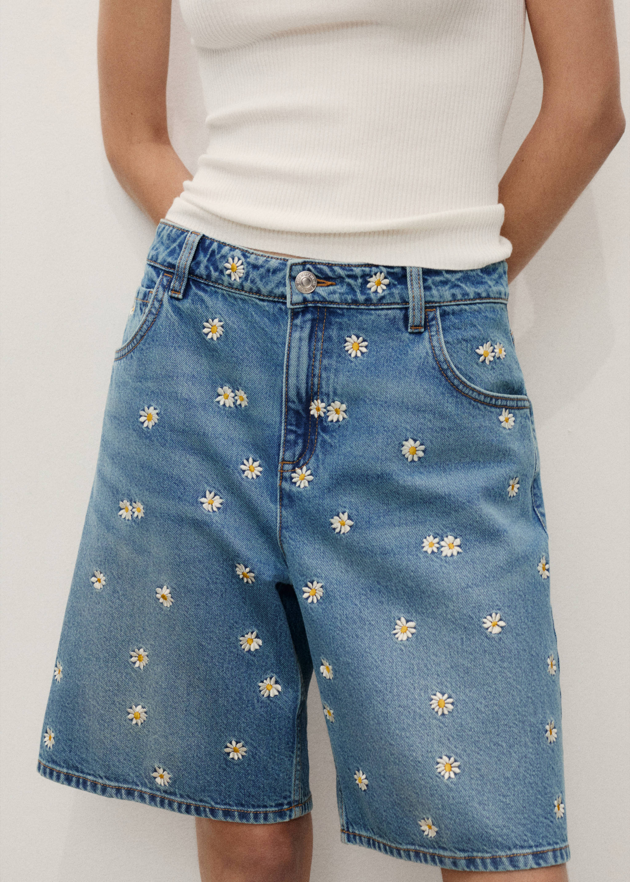 Floral-embroidered denim bermuda shorts - Details of the article 6
