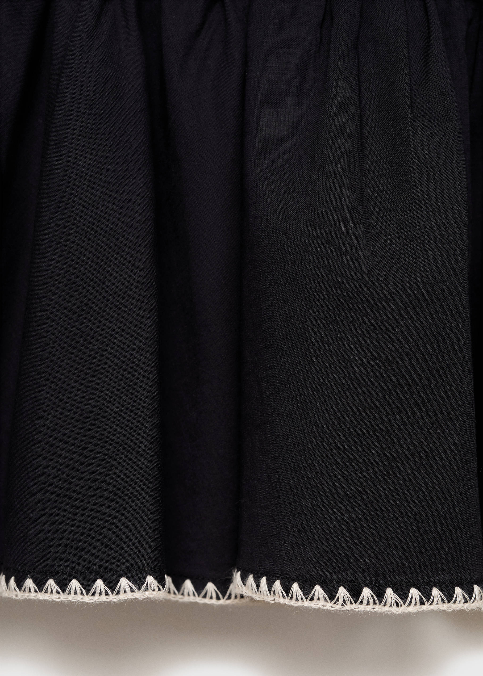 Fodros, hímzett szoknya - A termék adatai 0